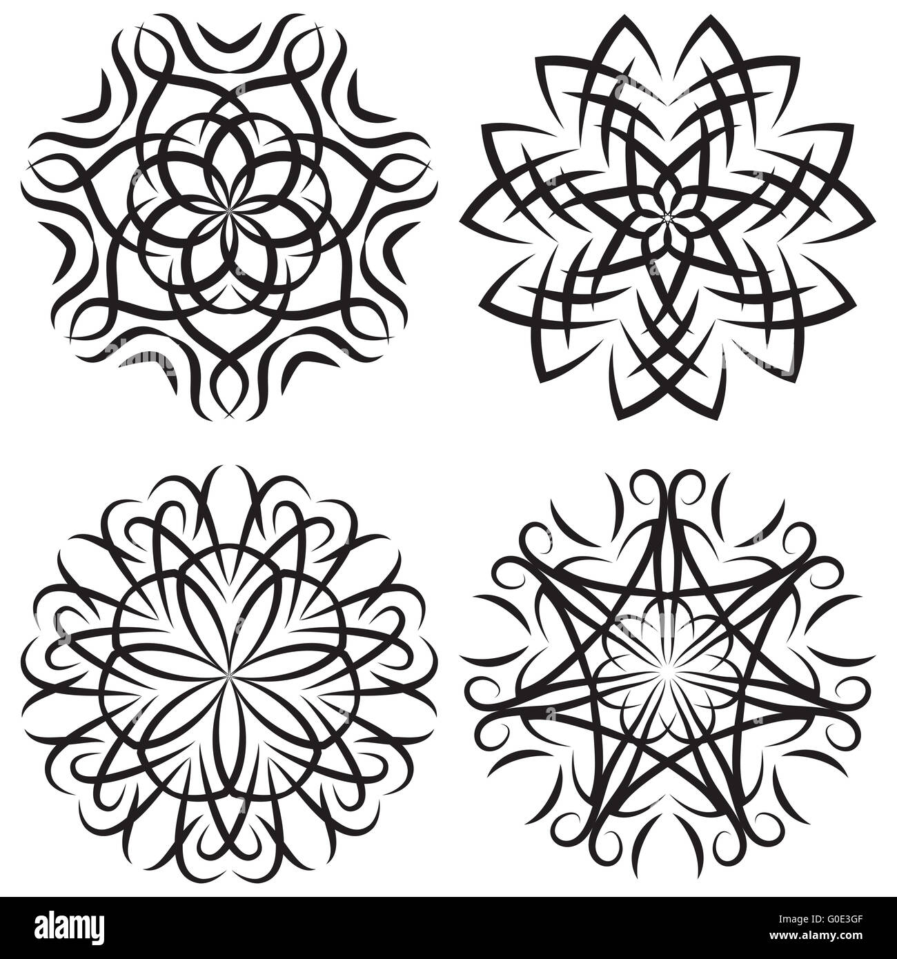Ensemble de motifs symétriques. Des flocons ou des fleurs Banque D'Images Ensemble de motifs symétriques. Des flocons ou des fleurs Banque D'Images