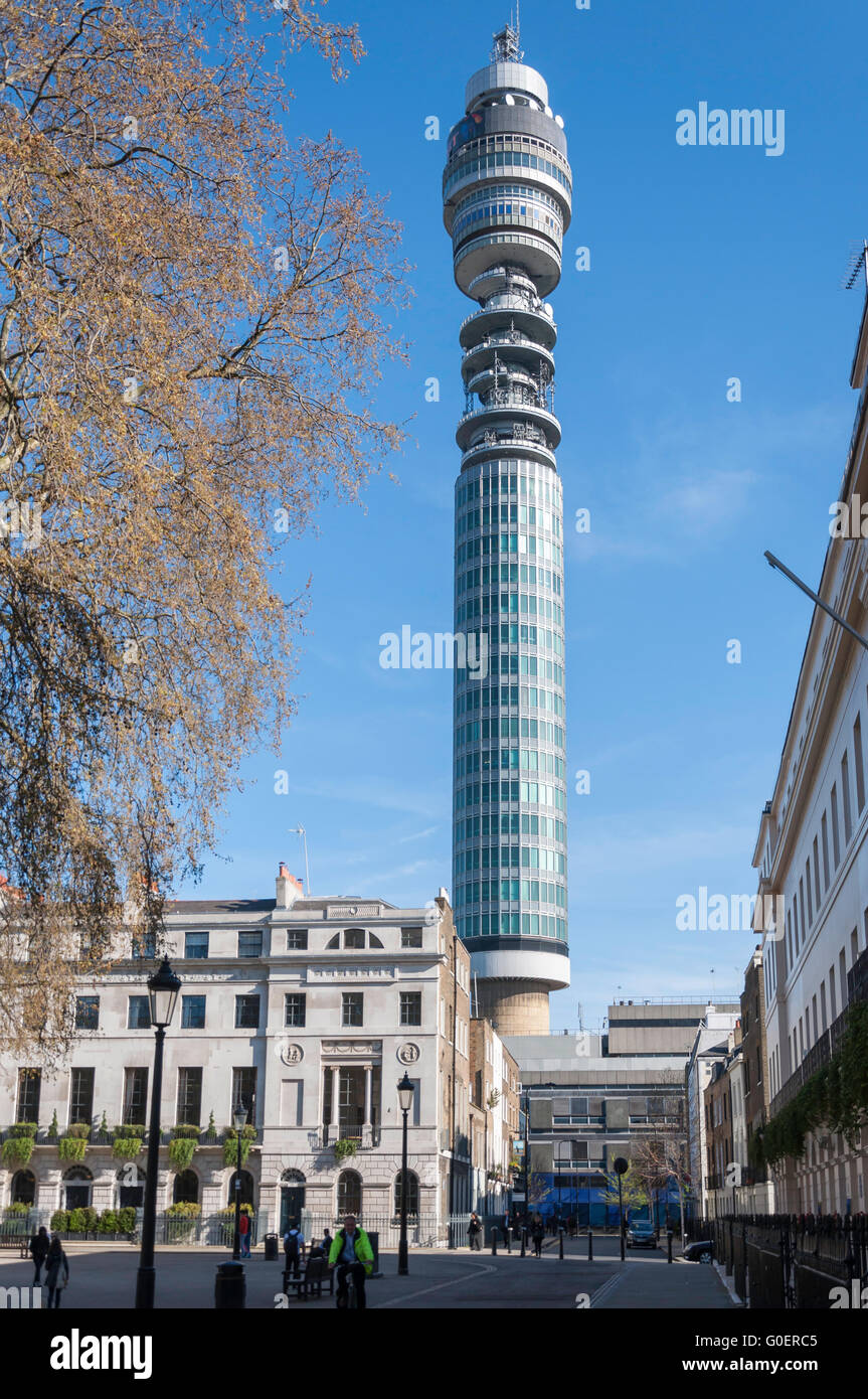 Tour de bureaux de poste à partir de carrés de Fitzroy, Fitzrovia, London Borough of Camden, Londres, Angleterre, Royaume-Uni Banque D'Images