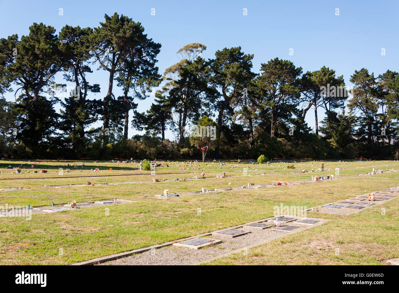 Tombes au cimetière de pelouse Ruru, Ruru Road, Bromley, Christchurch, Canterbury, Nouvelle-Zélande Banque D'Images