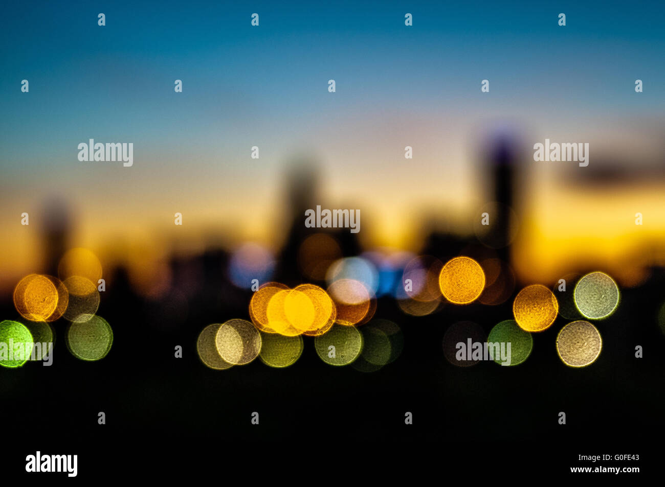 Abstract city skyline silhouette à lever tôt le matin Banque D'Images