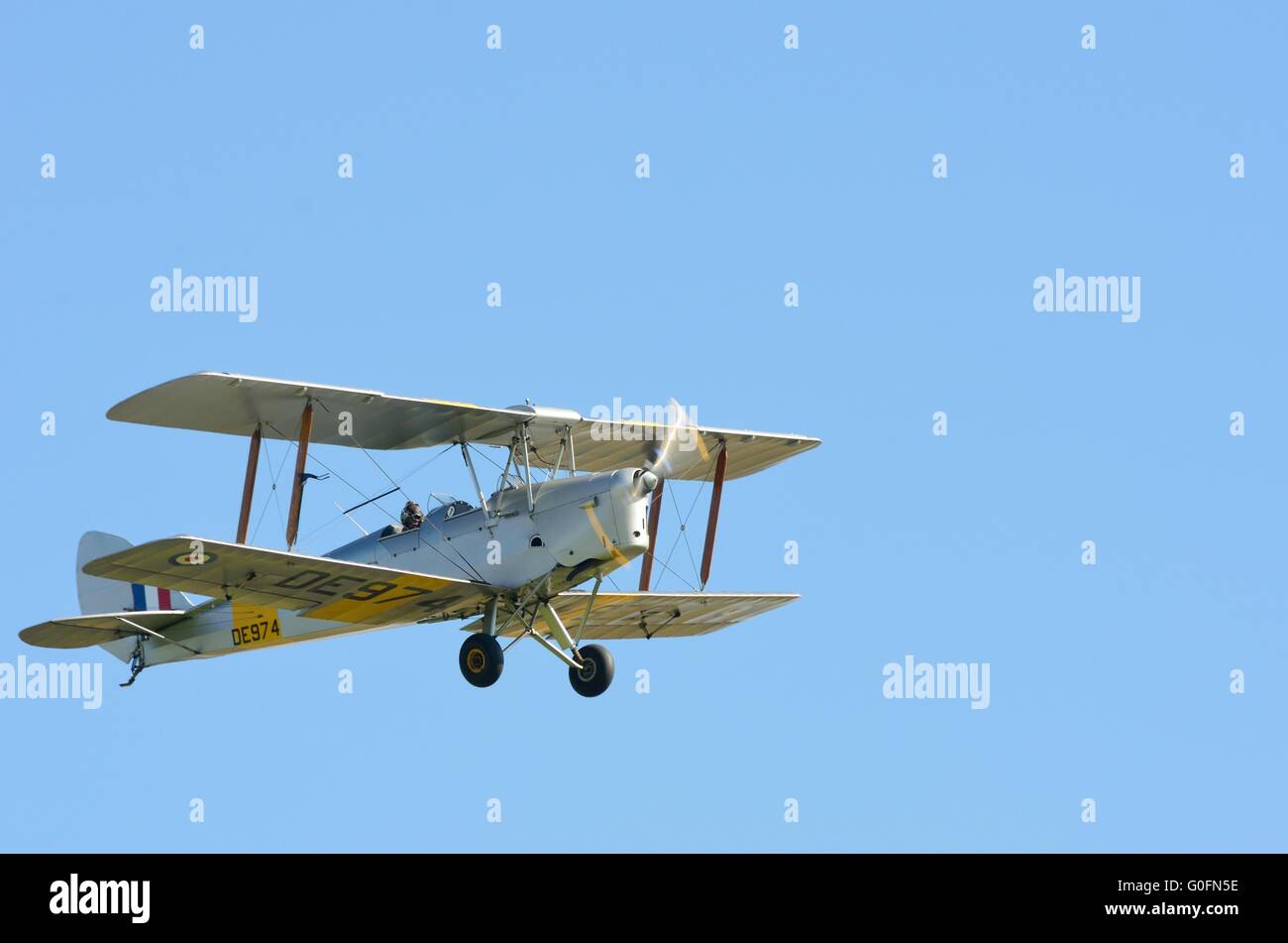 Vol en biplan Tiger Moth Banque D'Images