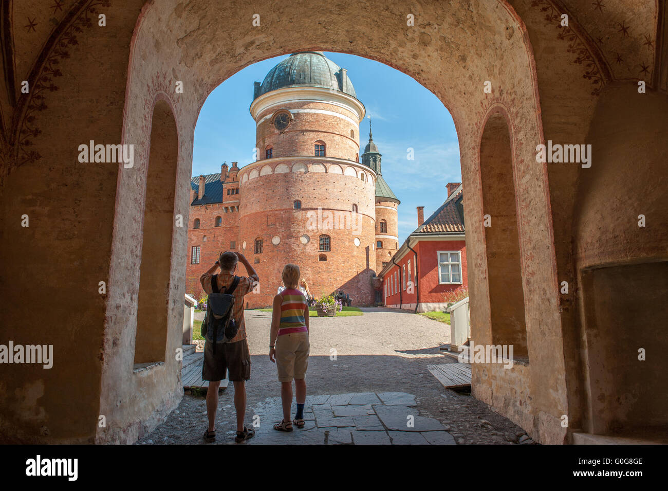 Les touristes visitent le château de Gripsholm à Mariefred, Suède Banque D'Images