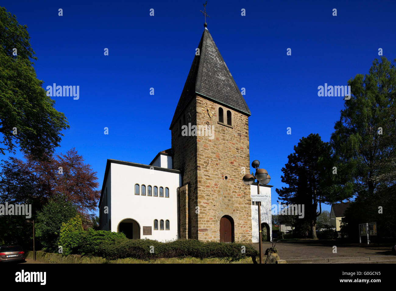 Katholische Pfarrkirche Sankt Peter und Paul im Rel, Oer-Erkenschwick, commune française de Ruhr, Allemagne Banque D'Images