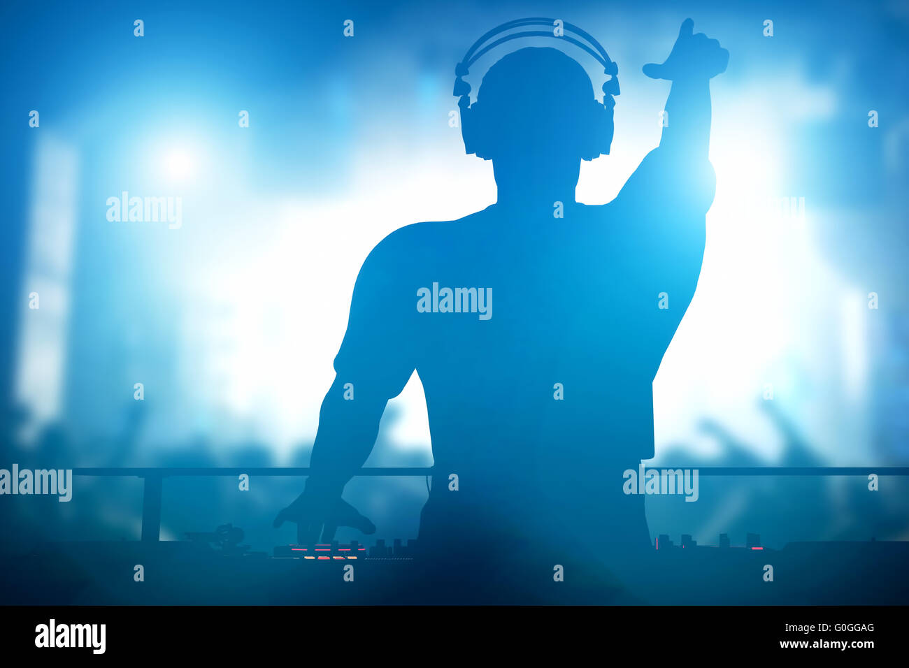 DJ disco Club, jouer et mixer de la musique pour les gens. Nightlife Banque D'Images