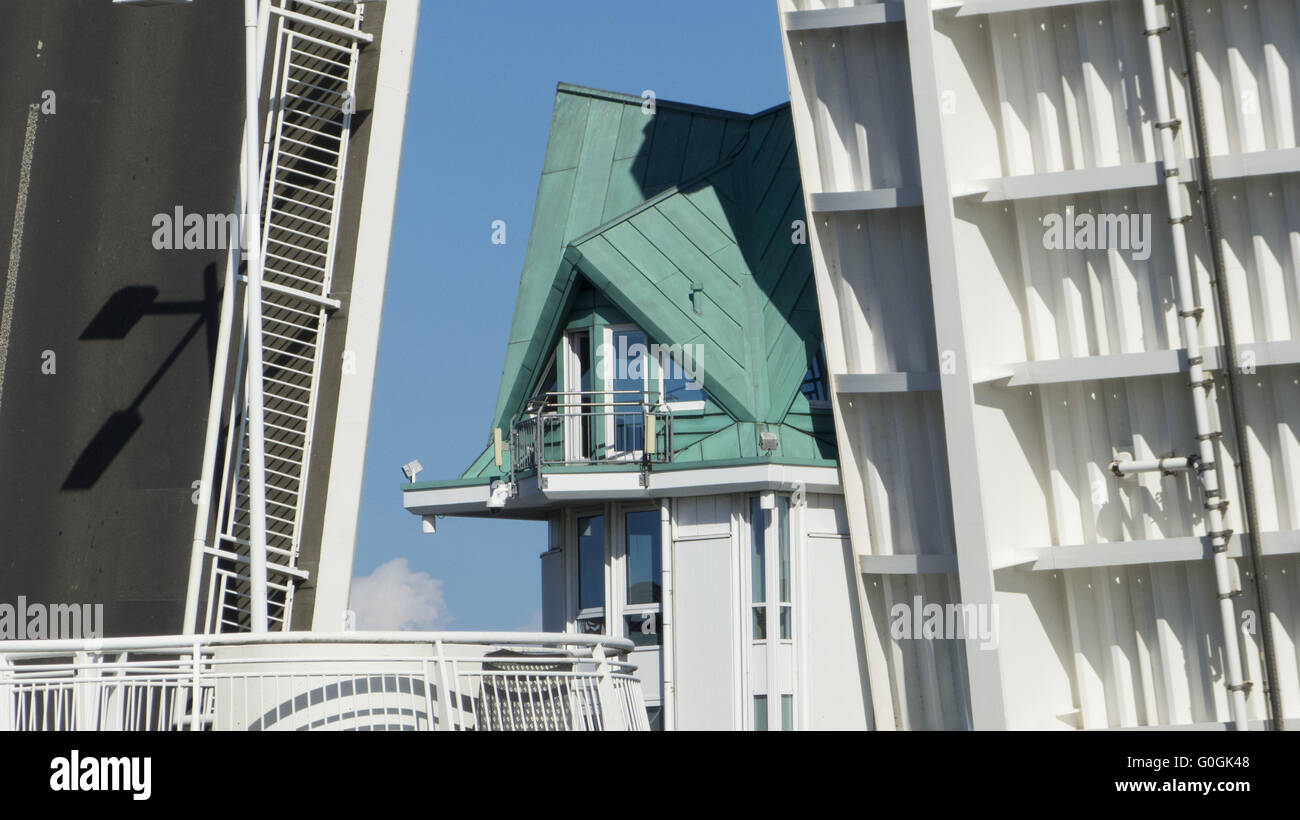 Pont à bascule double feuille double Banque D'Images