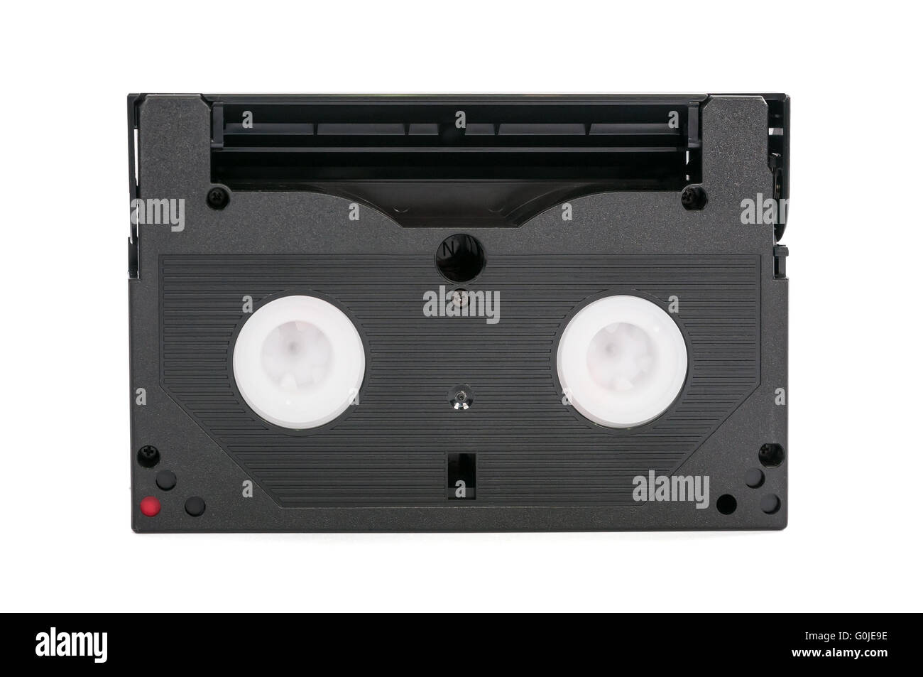 Cassette vidéo 8 mm isolé sur fond blanc avec clipping path Banque D'Images