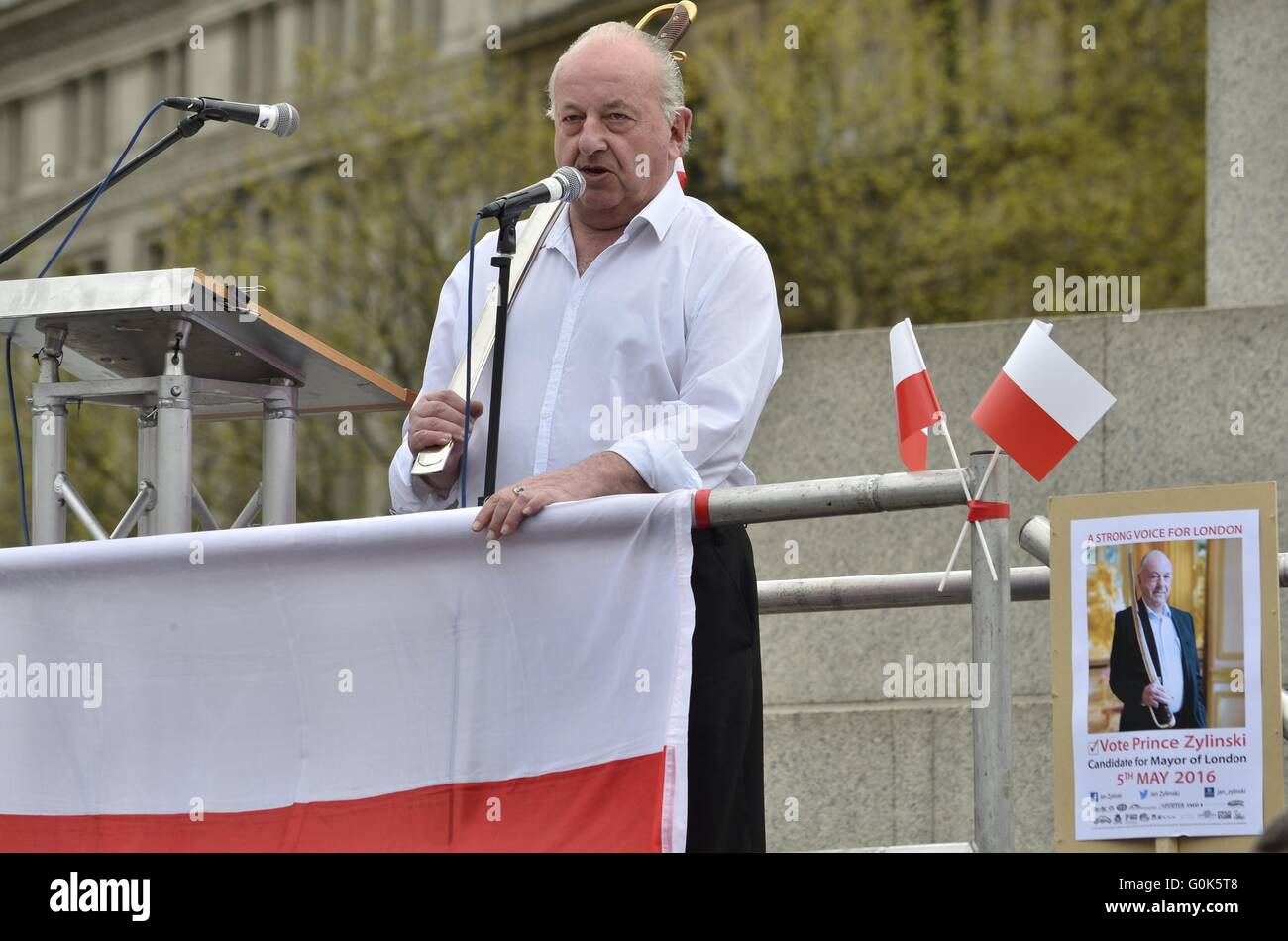 Londres, Royaume-Uni. 09Th Mai, 2016. Le Jour du drapeau polonais à Trafalgar Square et de la parole par le candidat au poste de maire de Londres en 2016 Credit : Marcin Libera/Alamy Live News Banque D'Images