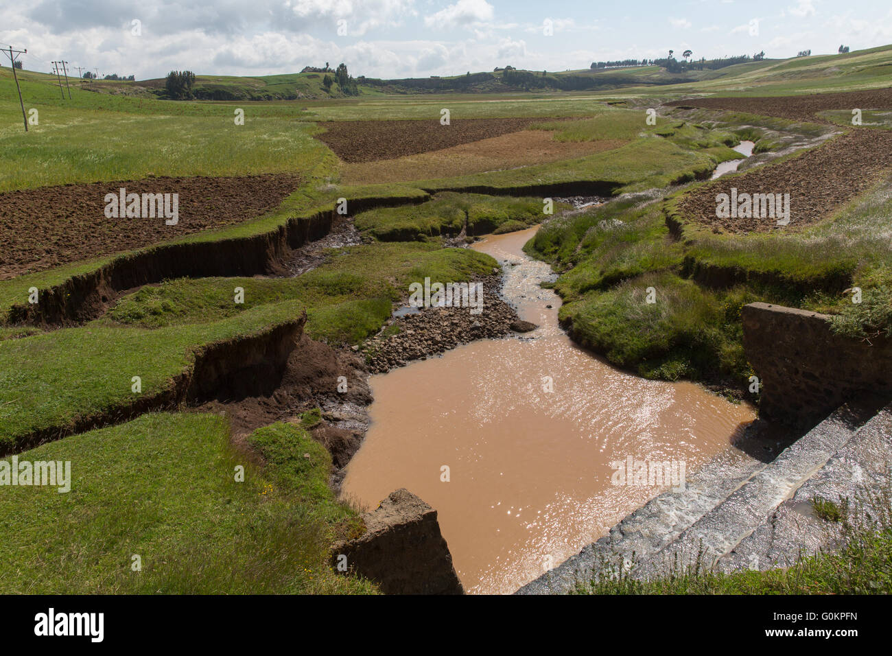 Nord Shewa, Amhara, Ethiopie, Octobre 2013 : l'érosion de la rivière. Banque D'Images