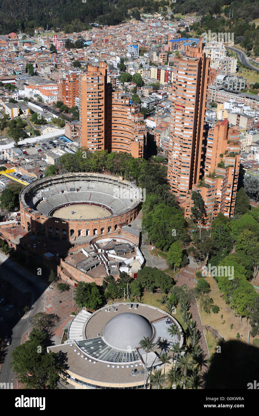 Vue de Bogota, Colombie, crom le haut de la tour Colpatria. Banque D'Images