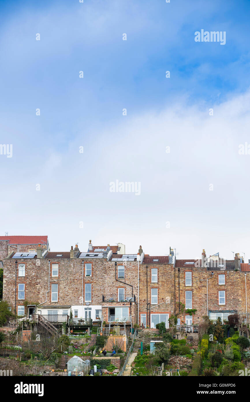 Une rangée de maisons mitoyennes à Bristol, Angleterre du Sud-Ouest, Royaume-Uni. Banque D'Images