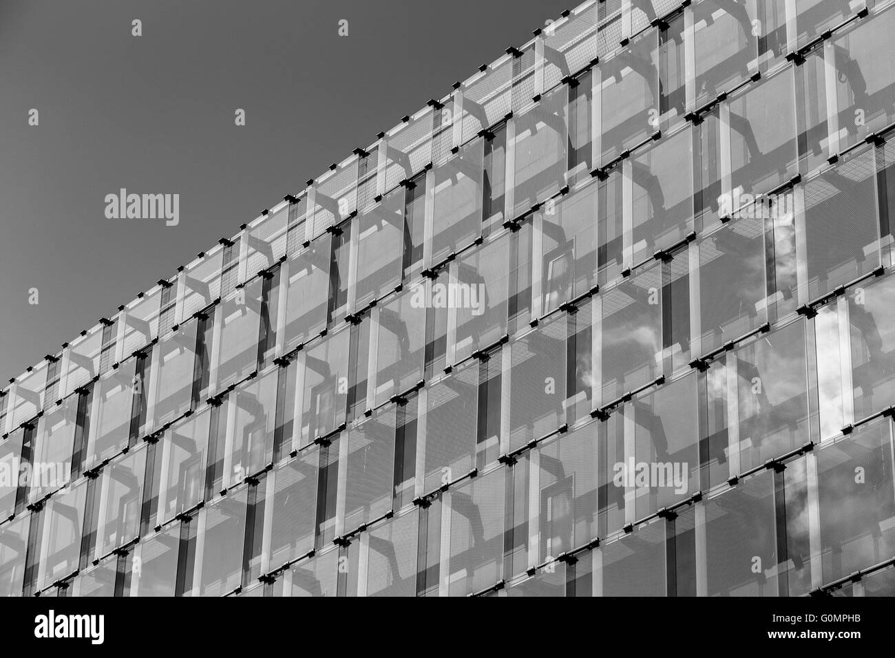 Bâtiment moderne à Walker (partie de l'Université de Liverpool) de Liverpool, à côté de la Cathédrale Métropolitaine. Banque D'Images