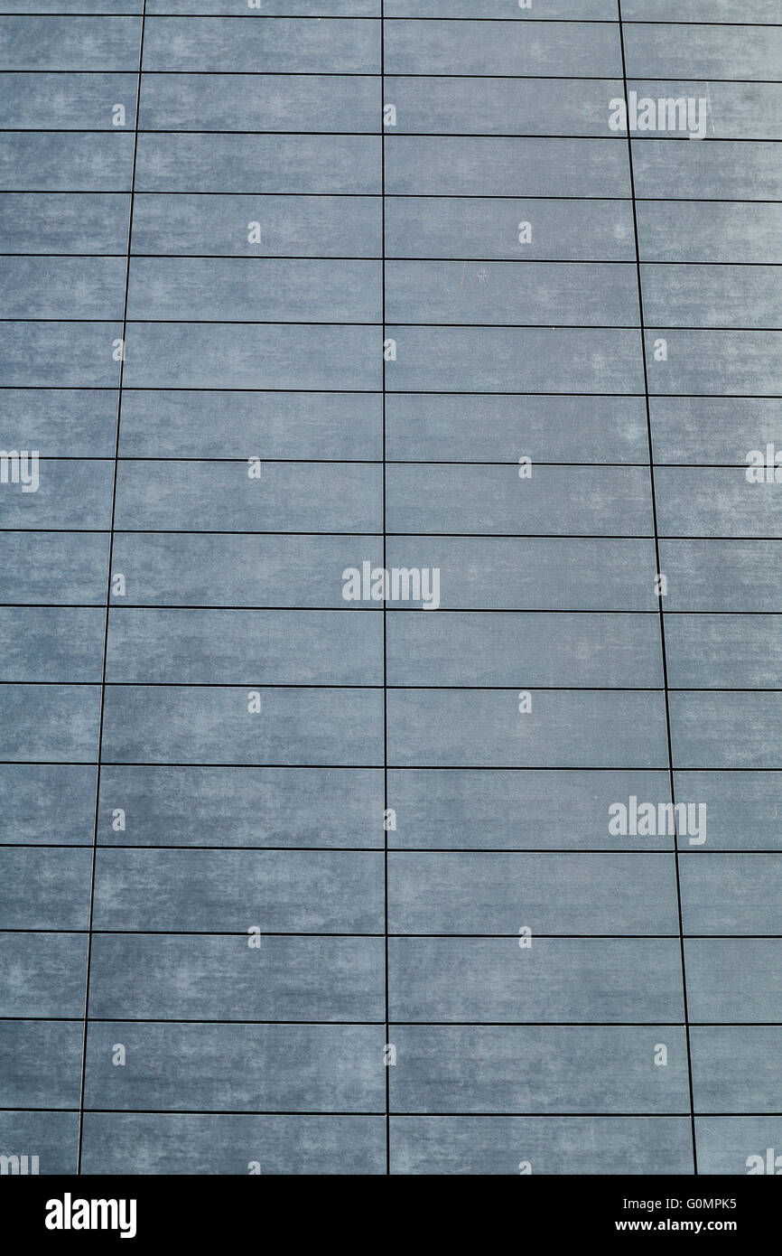 À chercher à l'extérieur moderne de Liverpool Science Park. Banque D'Images