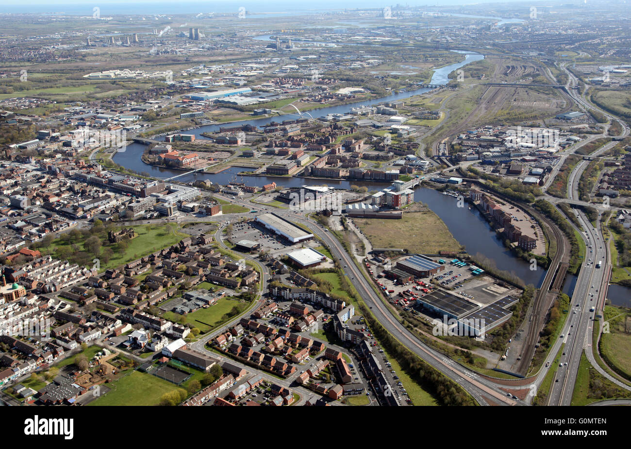 Vue aérienne de Stockton-on-Tees avec l'A66 & fleuve Tees proéminents, UK Banque D'Images