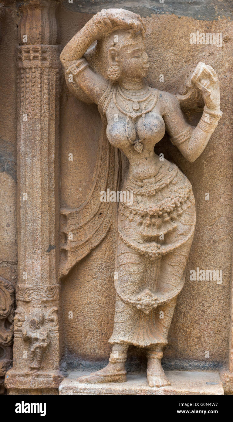 Statue de femme Shirangam auto absorbé au Temple. Banque D'Images