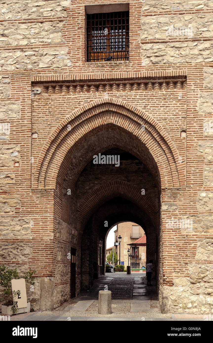 La porte avant de Alcocer, Arevalo, Avila, Castille et Leon, Espagne. Banque D'Images