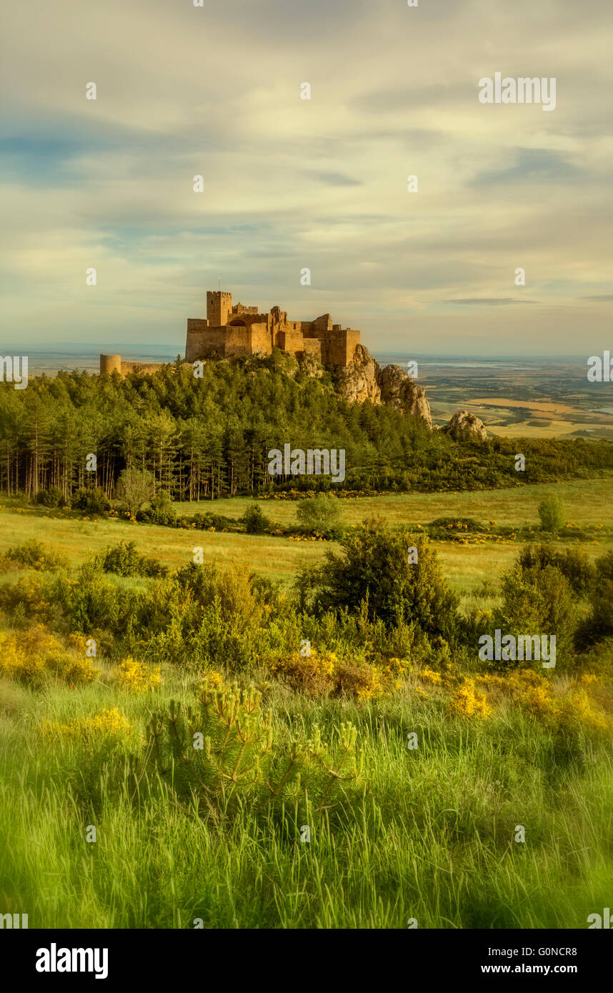 Près de Loarre, la Province d'Huesca, Aragon, Espagne. Le Château de Loarre datant du 11ème et 12ème siècles. Banque D'Images