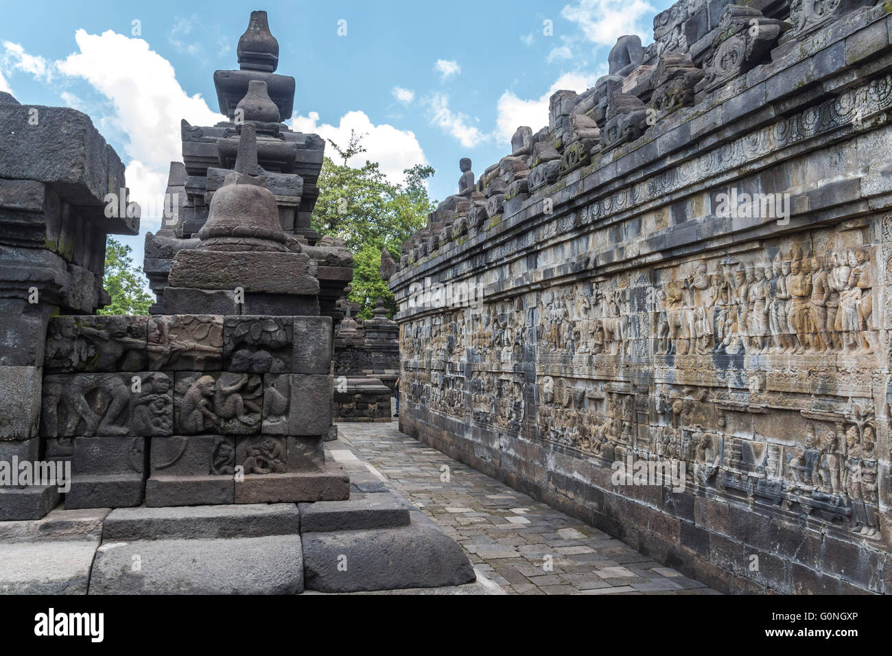 L'intérieur d'ancien temple de Borobudur Banque D'Images