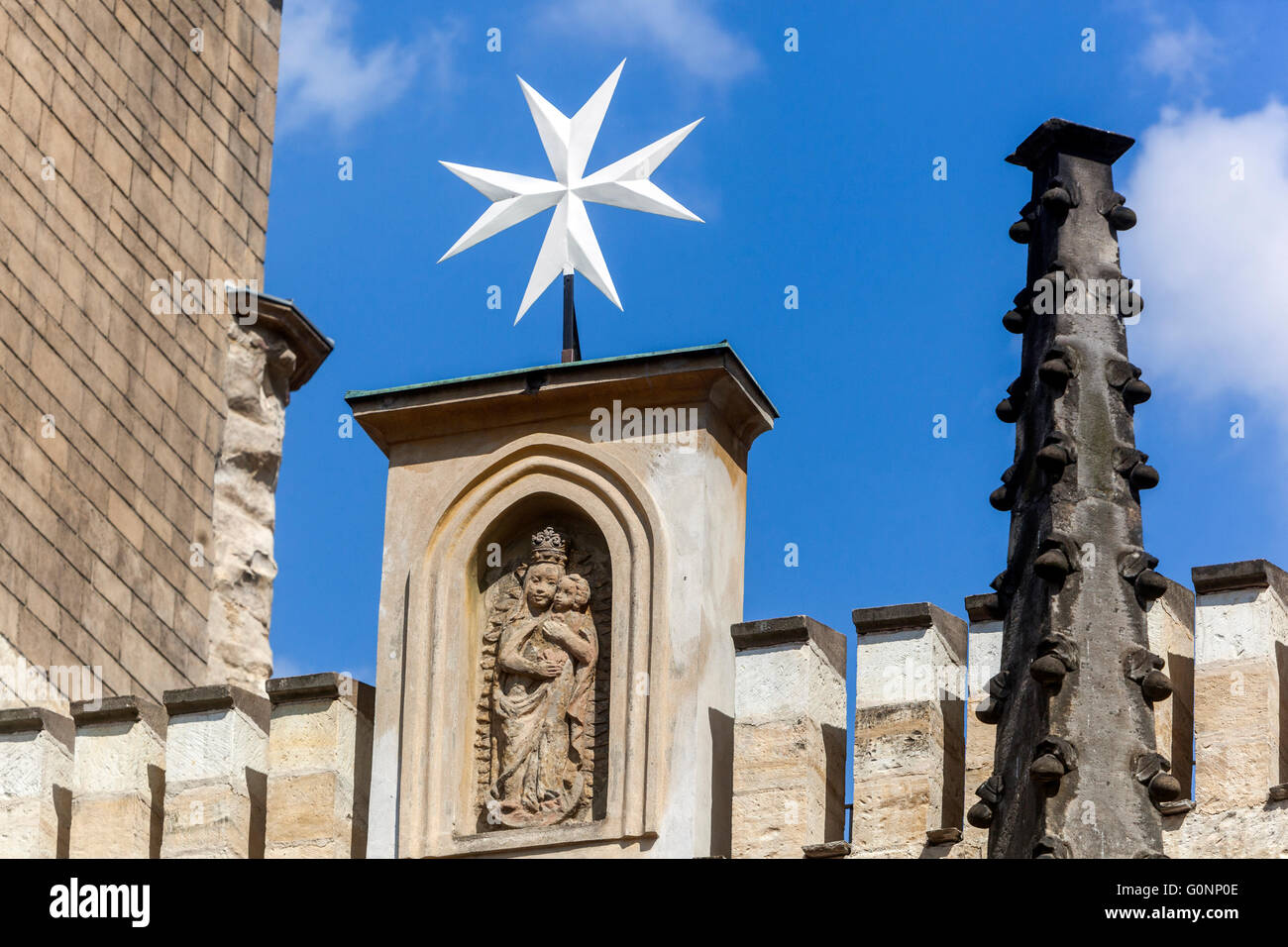 Église de la Vierge Marie sous la chaîne Prague République tchèque Banque D'Images