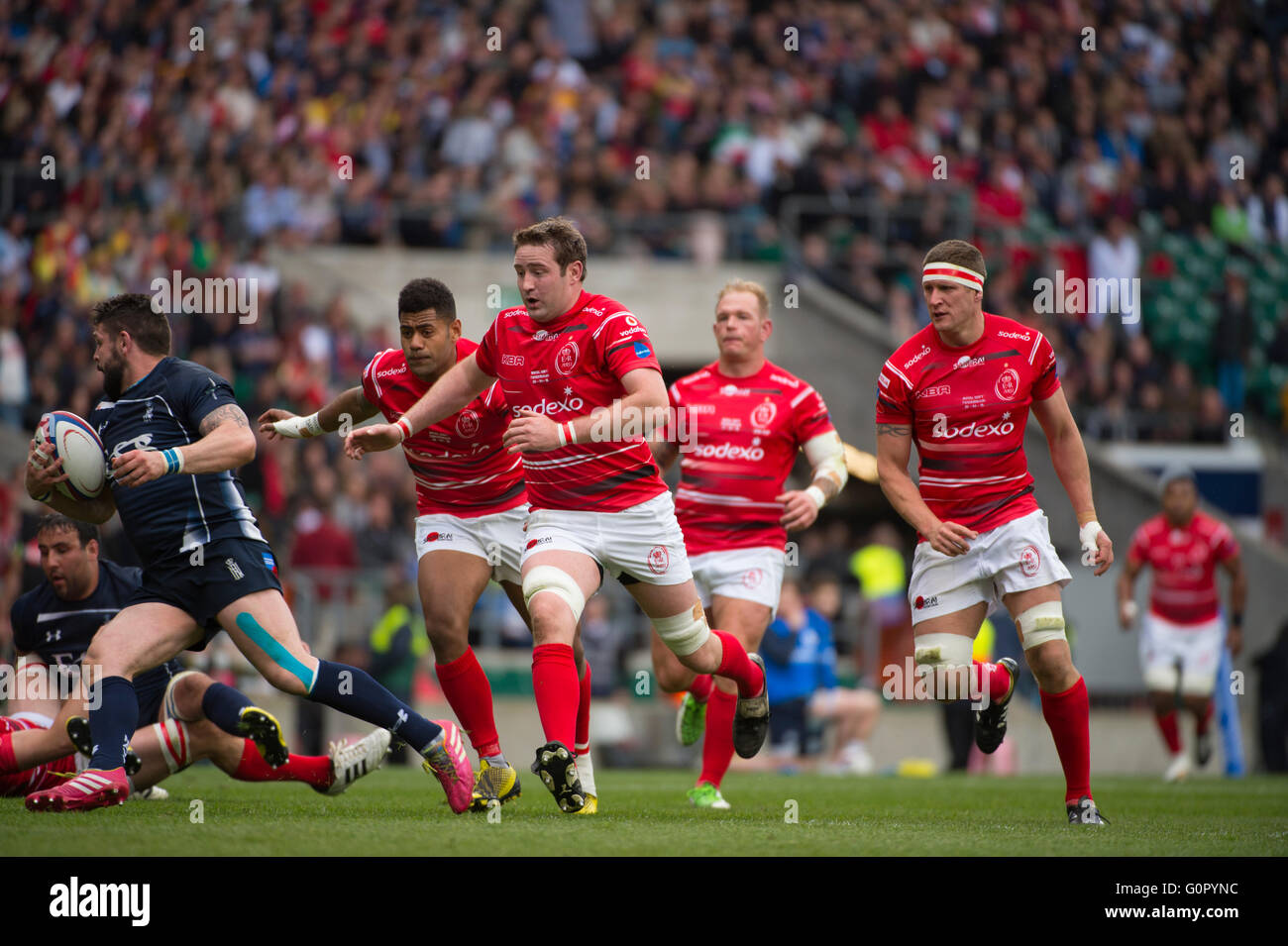 Rencontrez l'armée et de la Marine pour le Trophée Babcock au stade de Twickenham, le 30 avril 2016, le Babcock Services Inter championnat. Banque D'Images