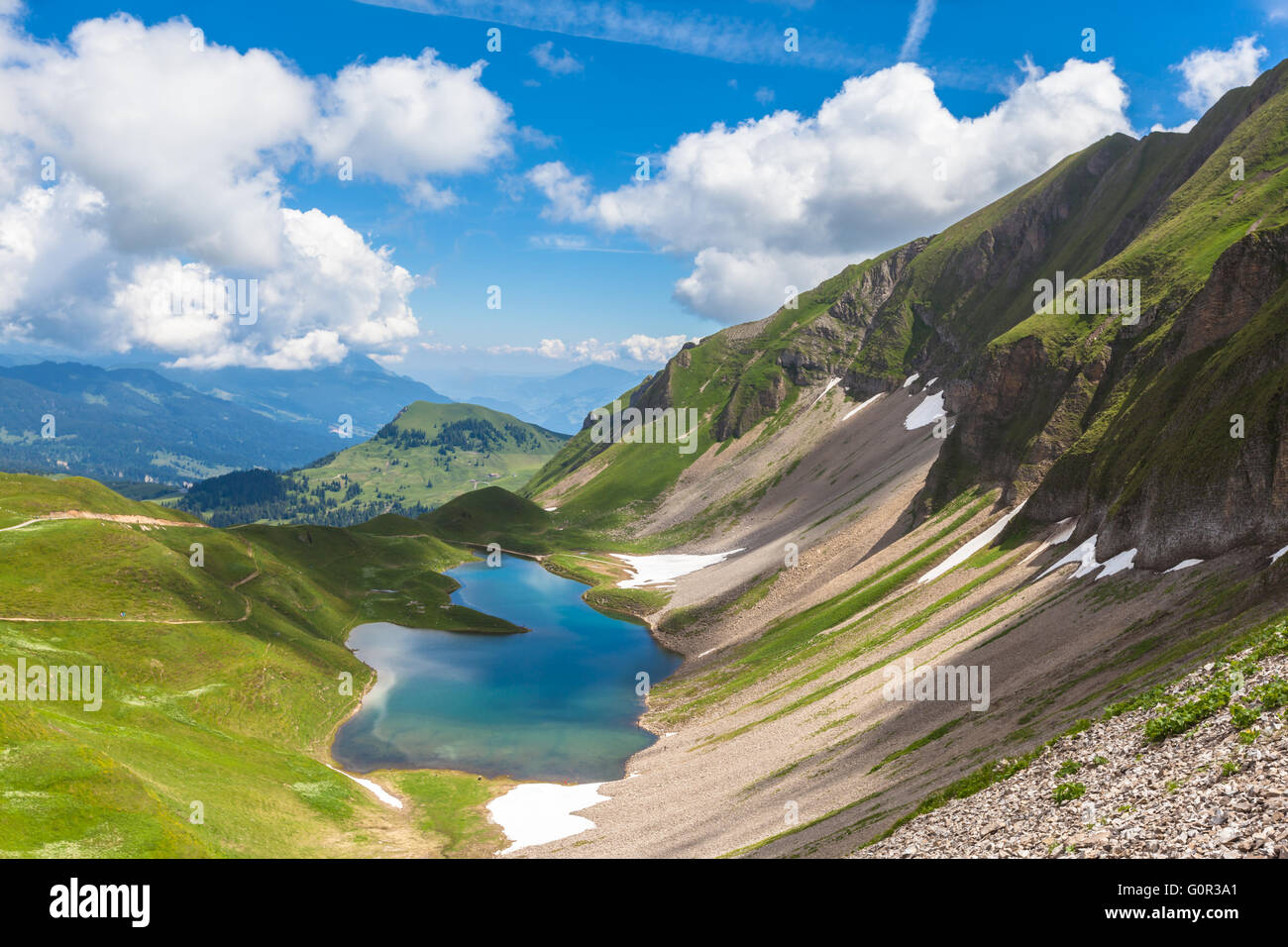 Vue aérienne de l'Eisee (lac) près de Brienzer Rothorn sur l'Oberland bernois, dans la région de Jungfrau de Suisse. Banque D'Images