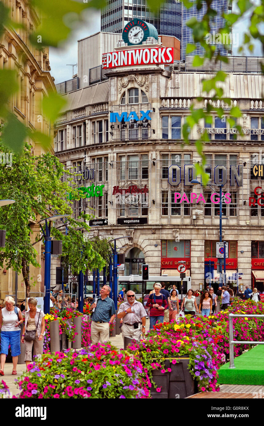 Exchange Square Manchester avec le complexe de divertissement Printworks en arrière-plan. Le Grand Manchester, Angleterre Banque D'Images