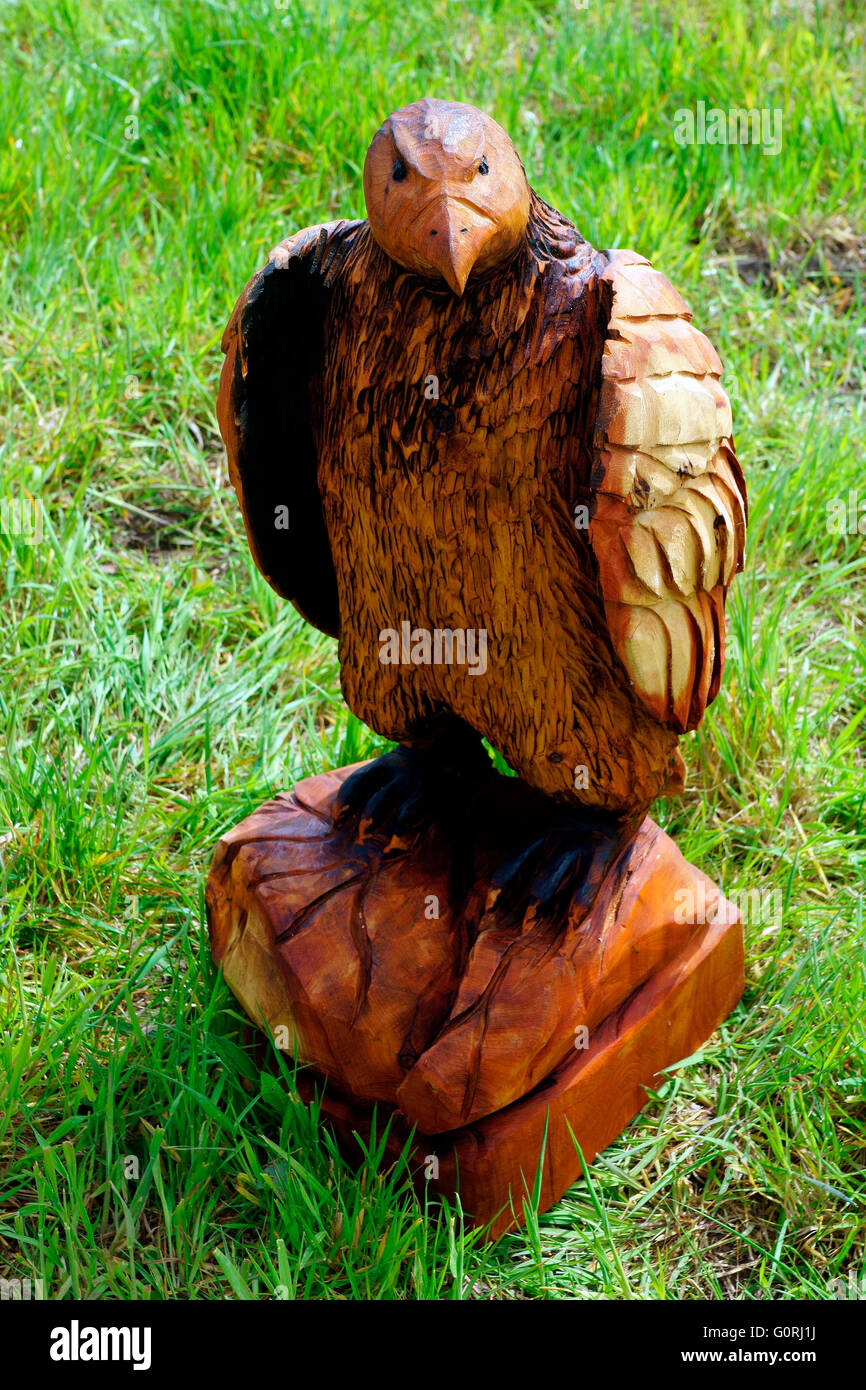 SCULPTURE EN BOIS OISEAU Photo Stock - Alamy