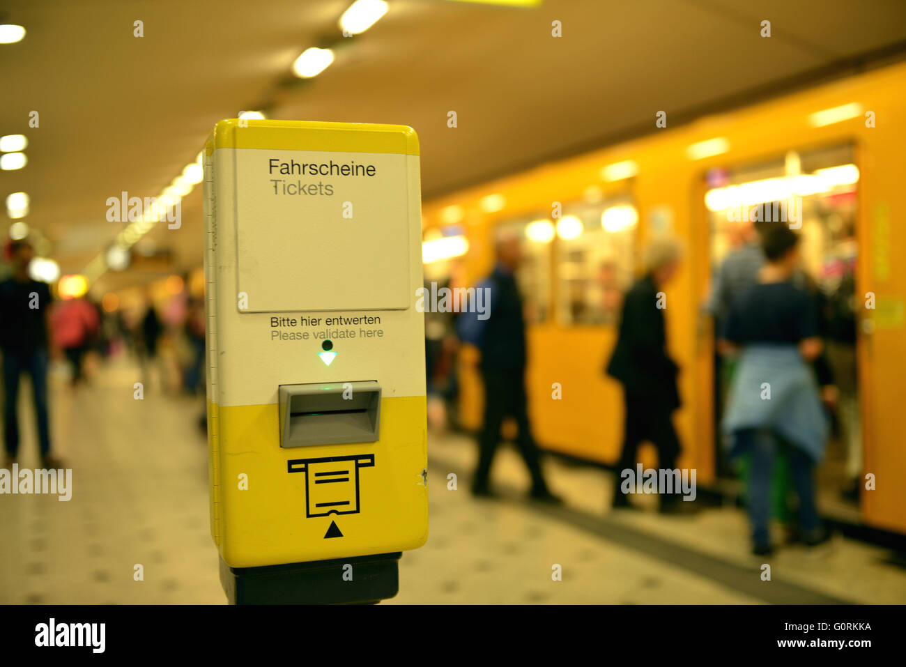Fahrkartenentwerter u bahn berlin Banque de photographies et d’images à