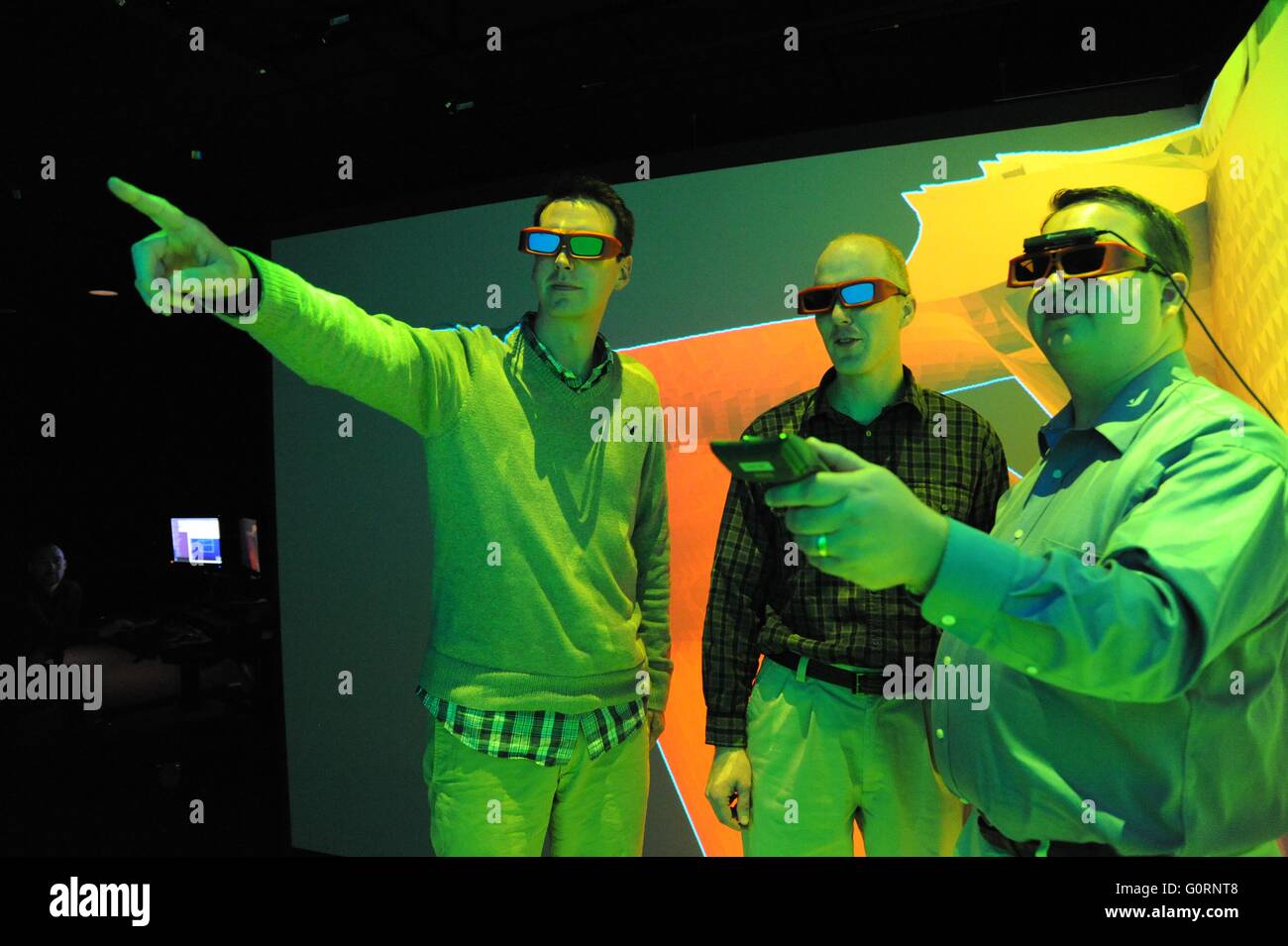 Les scientifiques de l'environnement de simulation orienté objet multi-physique, ou de l'ORIGNAL, utilisé pour plein cœur réaliste la modélisation prédictive des systèmes complexes à l'Idaho National Laboratory à Idaho Falls, Idaho. Banque D'Images