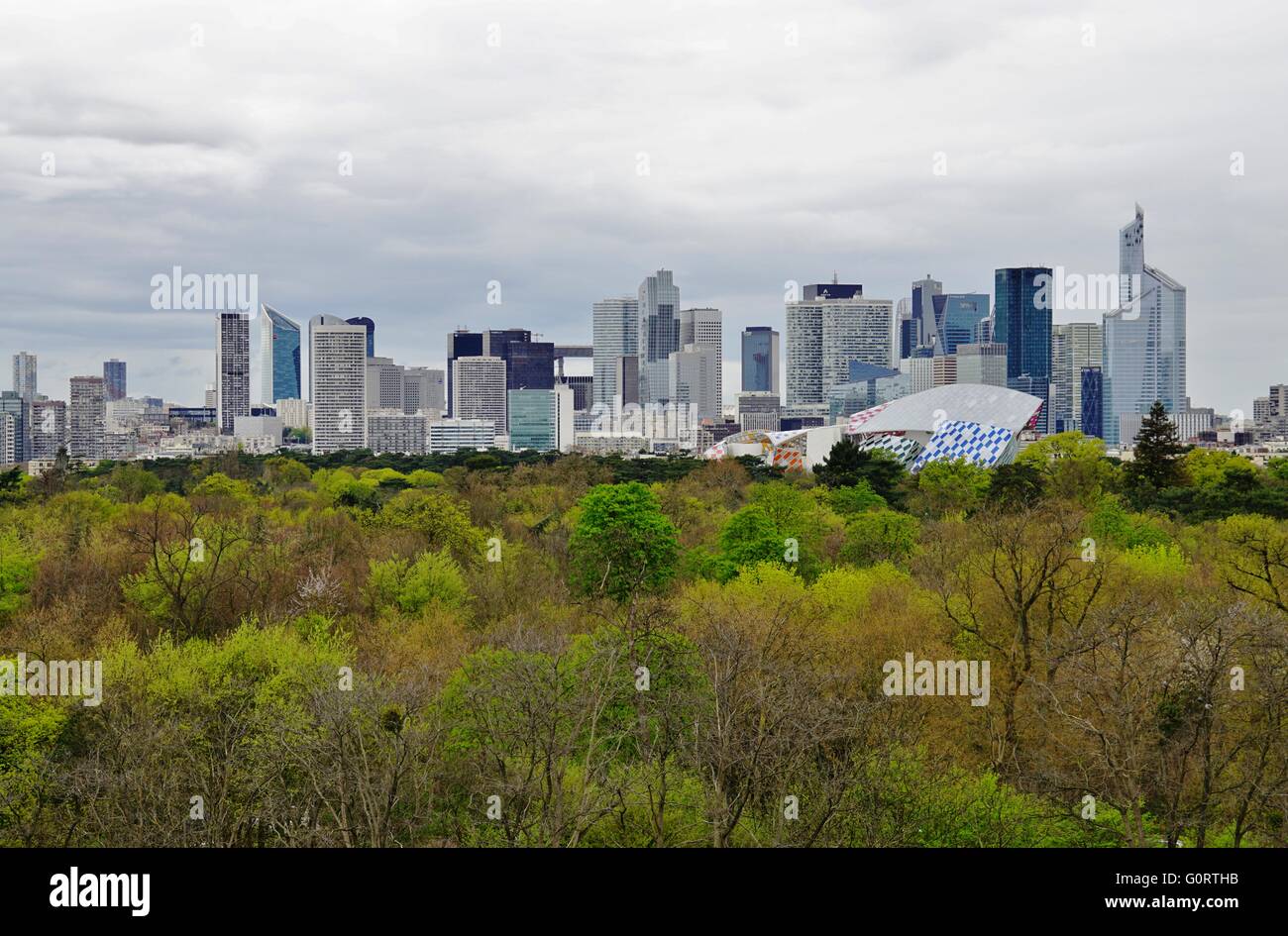 Vue panoramique sur le quartier d'affaires de la Défense à l'extérieur de Paris Banque D'Images