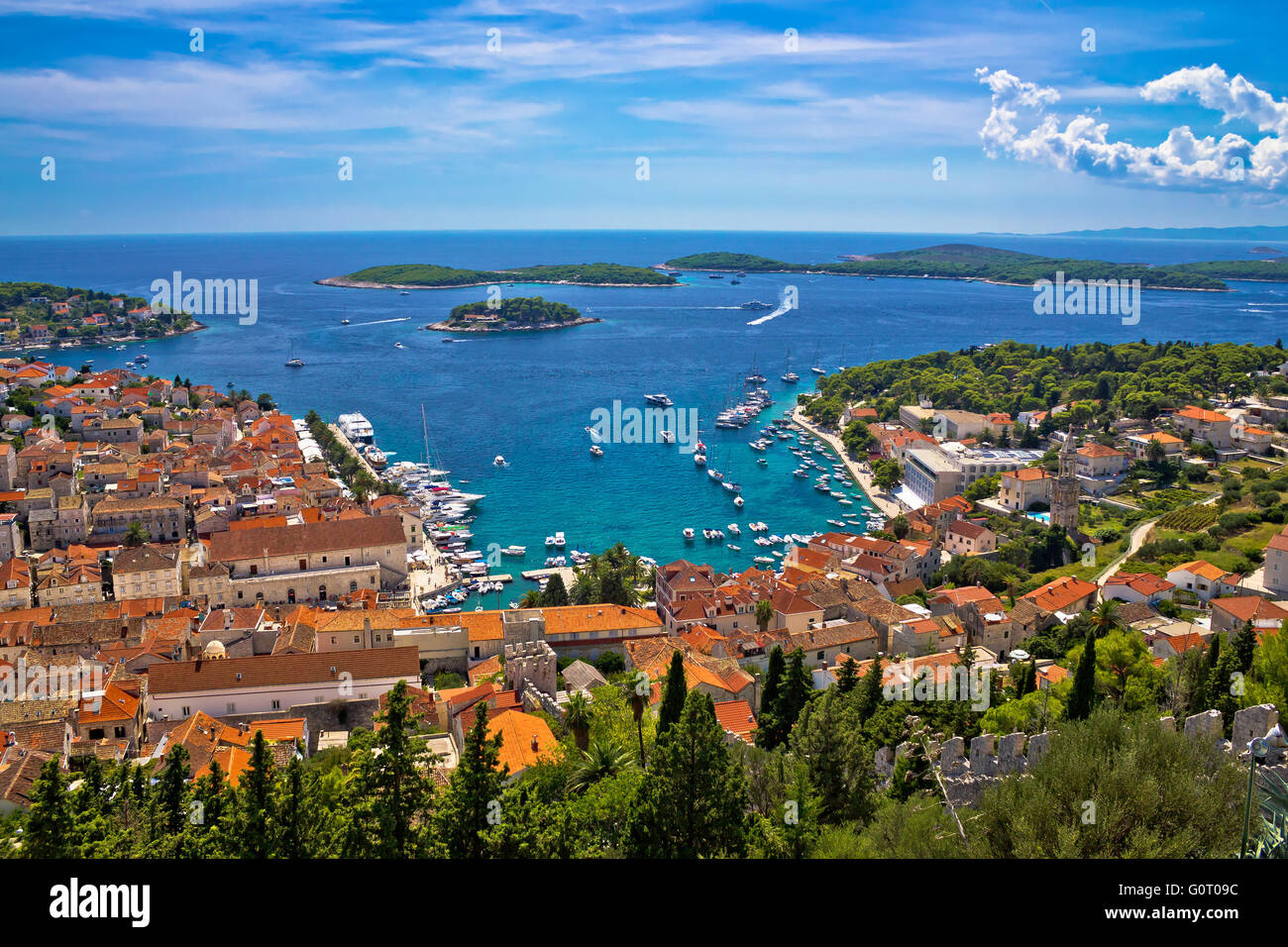 Île de Hvar bay vue aérienne, la Dalmatie, Croatie Banque D'Images