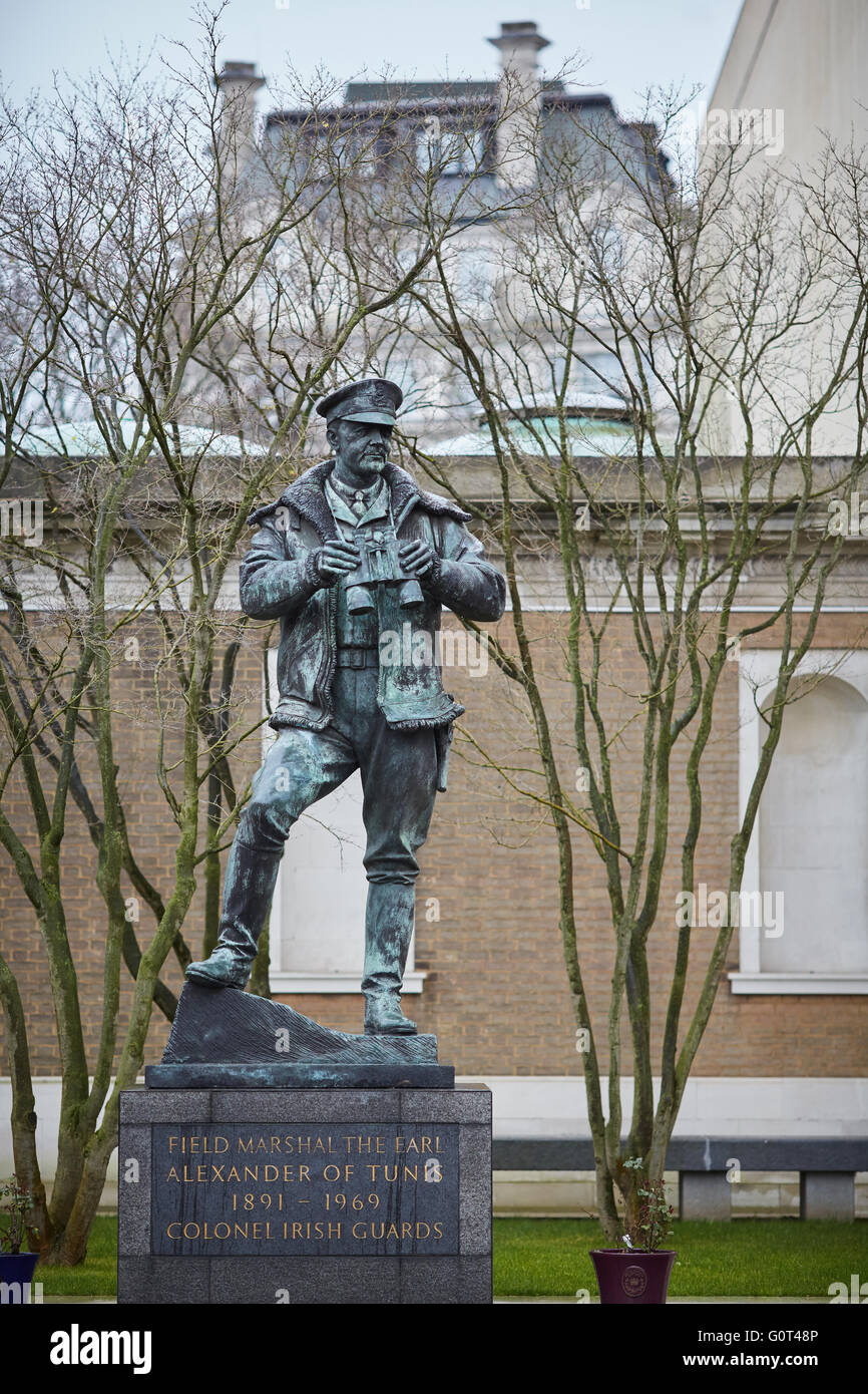 Statue du Maréchal déposée le comte Alexander de Musiques 1891 à 1969 les gardes Chapelle Musée dans The Birdcage Walk jumelles rea Banque D'Images