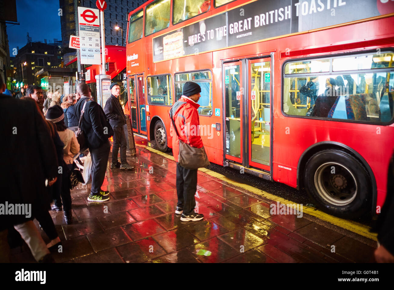 Transport transport transporteur Oxford Street transportés voyager se déplacer en banlieue de banlieue de trajet en cours Banque D'Images