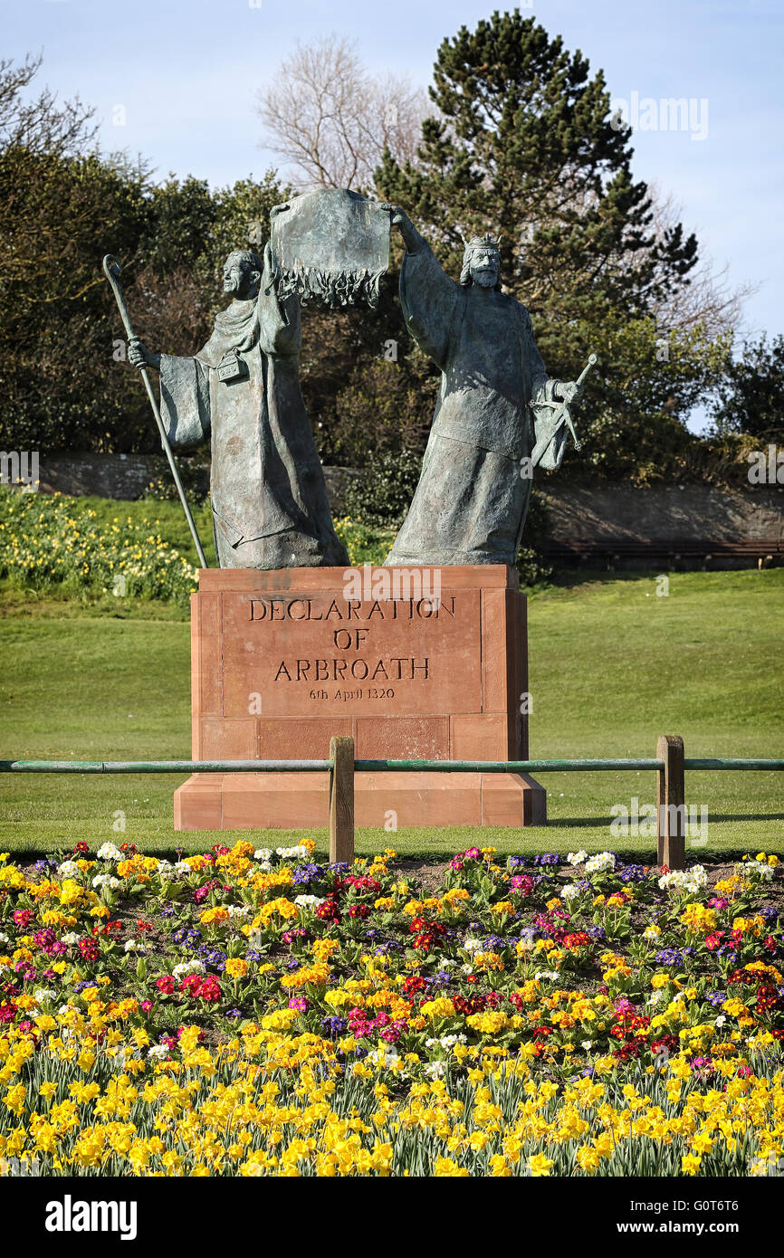 Déclaration de l'indépendance écossaise. Statue à Arbroath, Angus, Scotland, UK. Banque D'Images