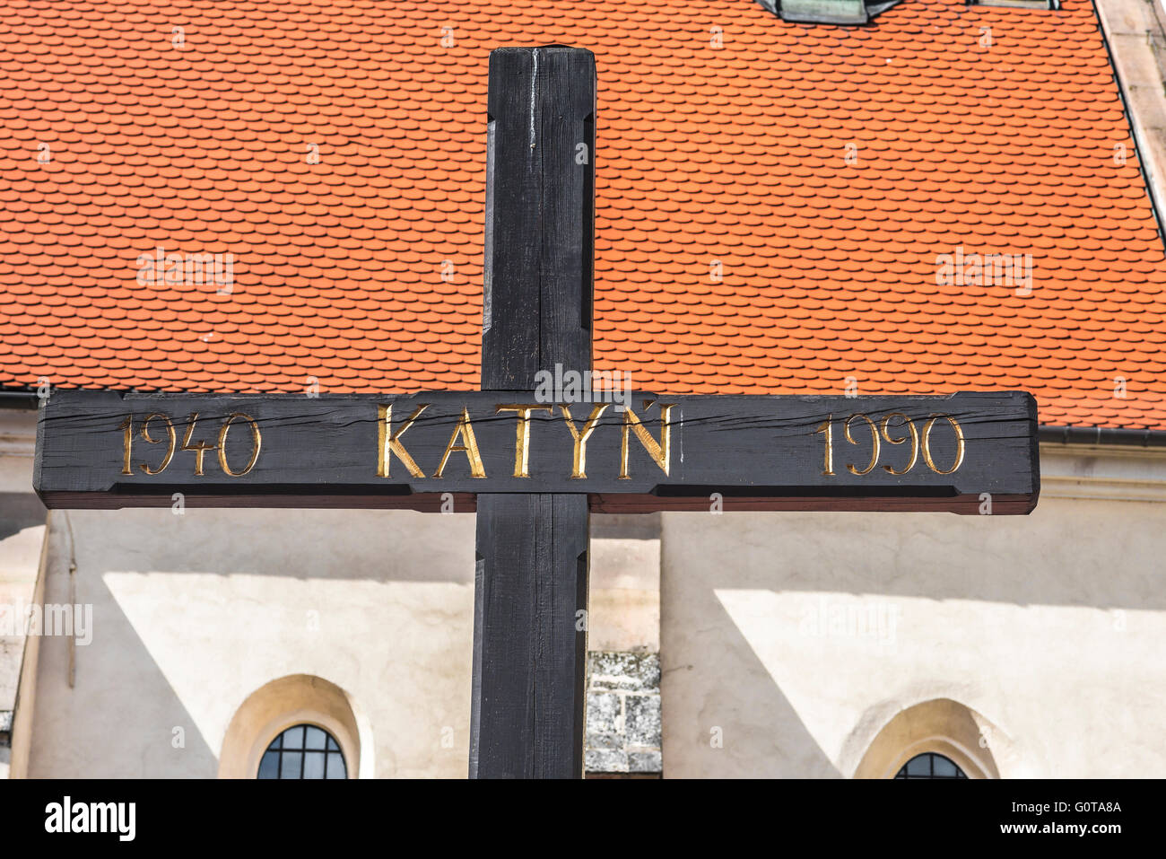 Katyn Pologne mémorial, détail du monument à Cracovie en hommage aux 20 000 officiers et policiers polonais exécutés par les forces soviétiques en 1940, Pologne. Banque D'Images