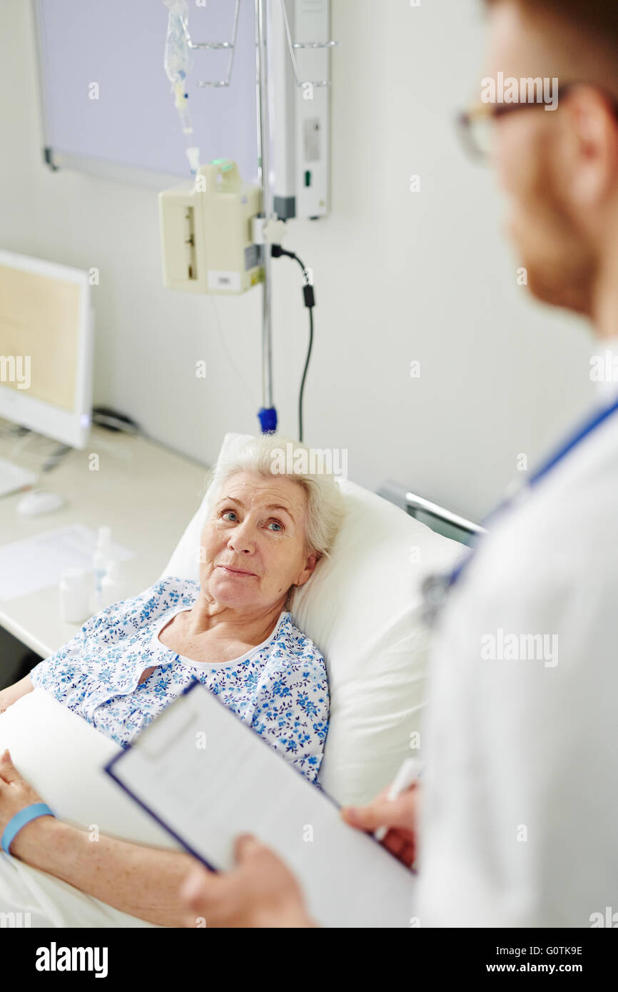 Patient Senior Banque D'Images