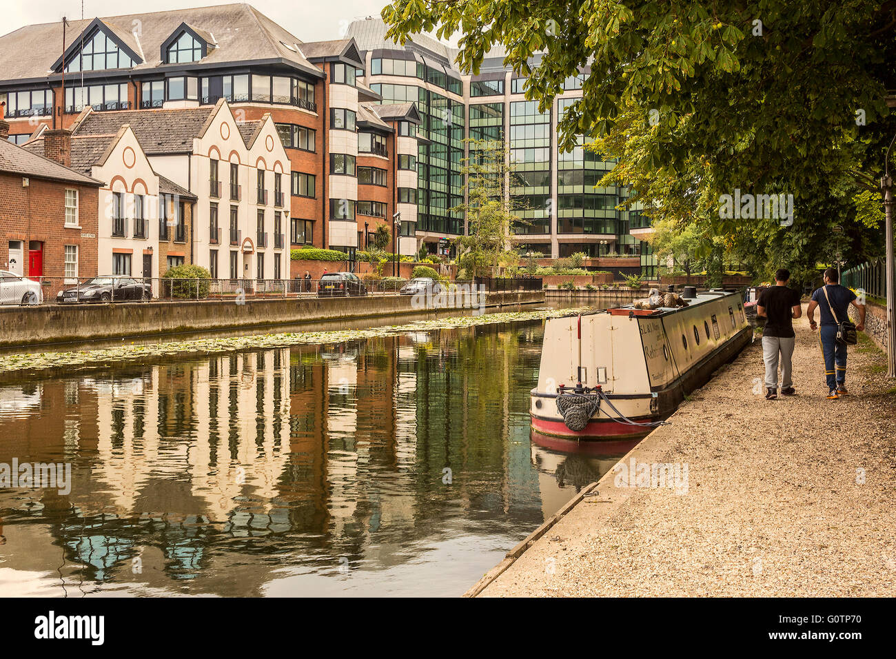 Kennet and Avon Canal lecture centrale Berkshire UK Banque D'Images