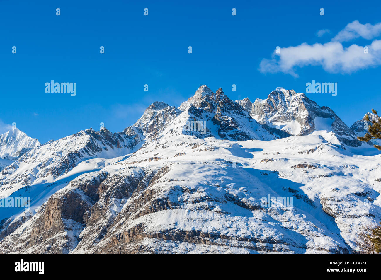 Panorama vue des Alpes de Suisse Italien frontière près de Matterhorn, Zermatt, Weisshorn, Canton du Valais, Suisse. Banque D'Images