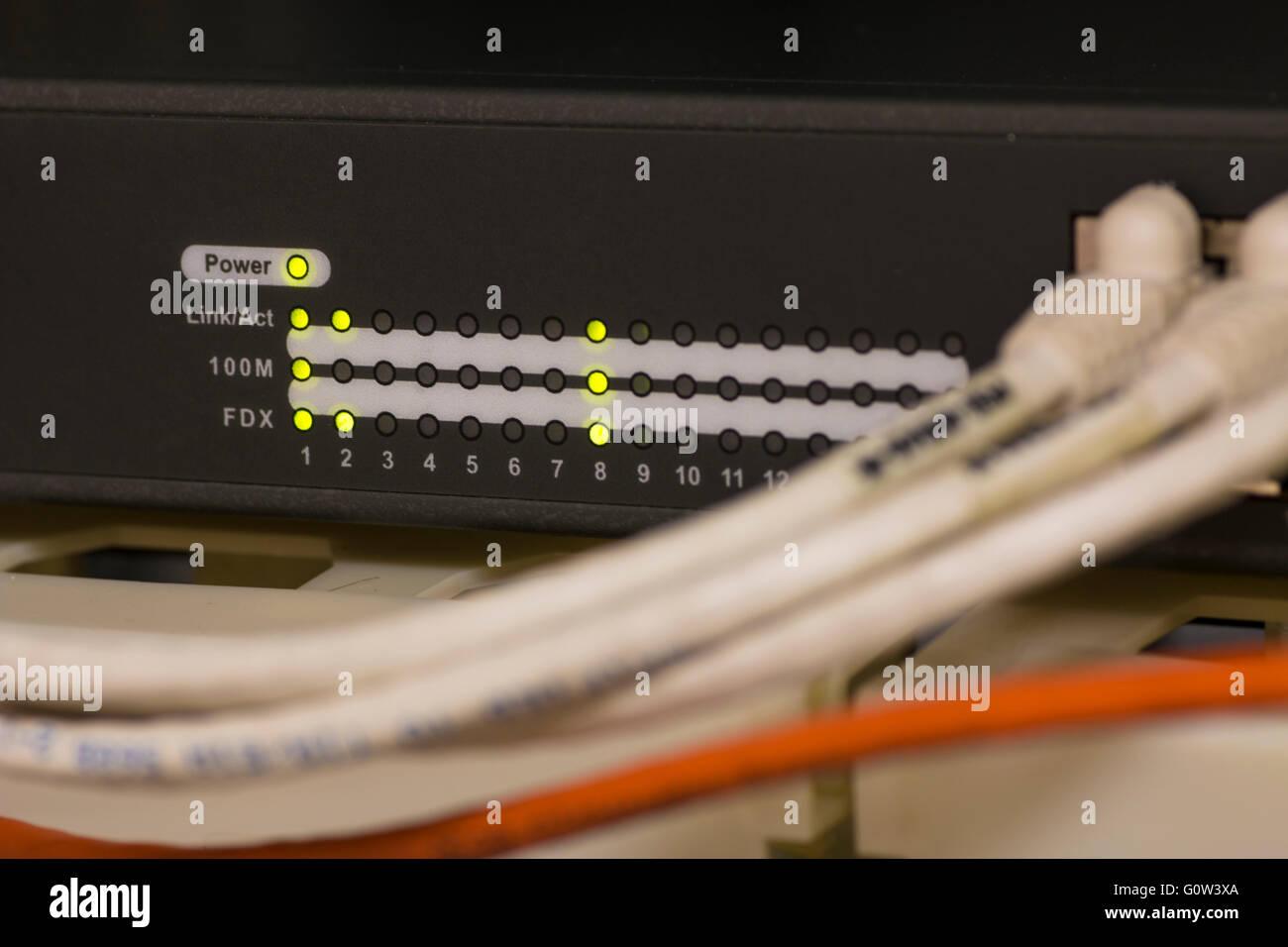 Réseau informatique Technologie de l'information, télécommunication câbles Ethernet connectés à Internet, commutateur Data Center Banque D'Images