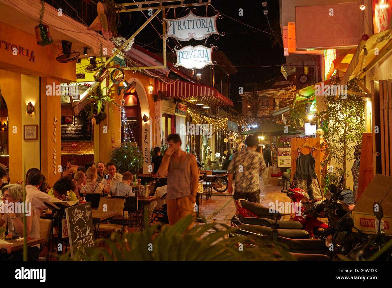 Pubs et restaurants sur Alley West, Siem Reap, Cambodge Banque D'Images