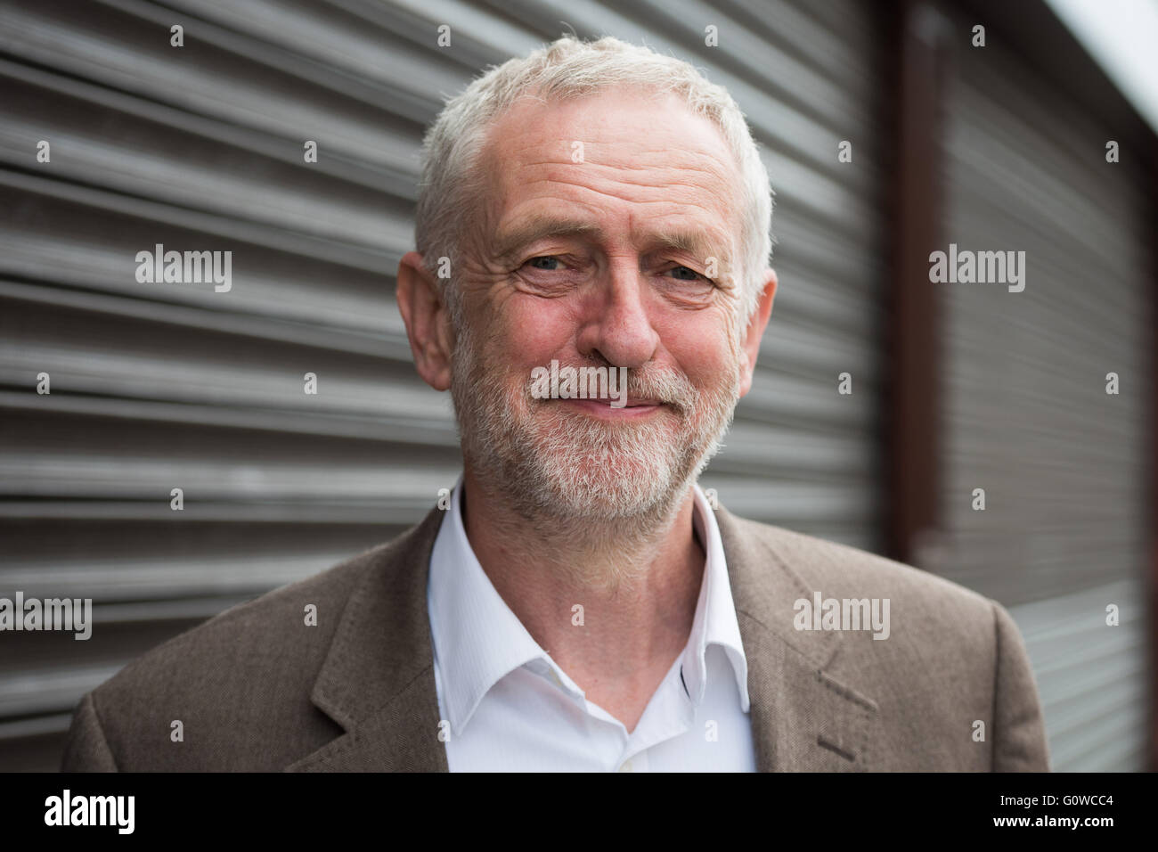 Maesteg, Pays de Galles, Royaume-Uni. 4e mai 2016. Jeremy Corbyn pose pour un portrait. À la veille de l'élection de l'Assemblée galloise, chef syndical visites Maesteg Jeremy Corbyn, qui tiendra également une Westminster élection partielle pour la circonscription de Ogmore demain. Credit : Polly Thomas/Alamy Live News Banque D'Images