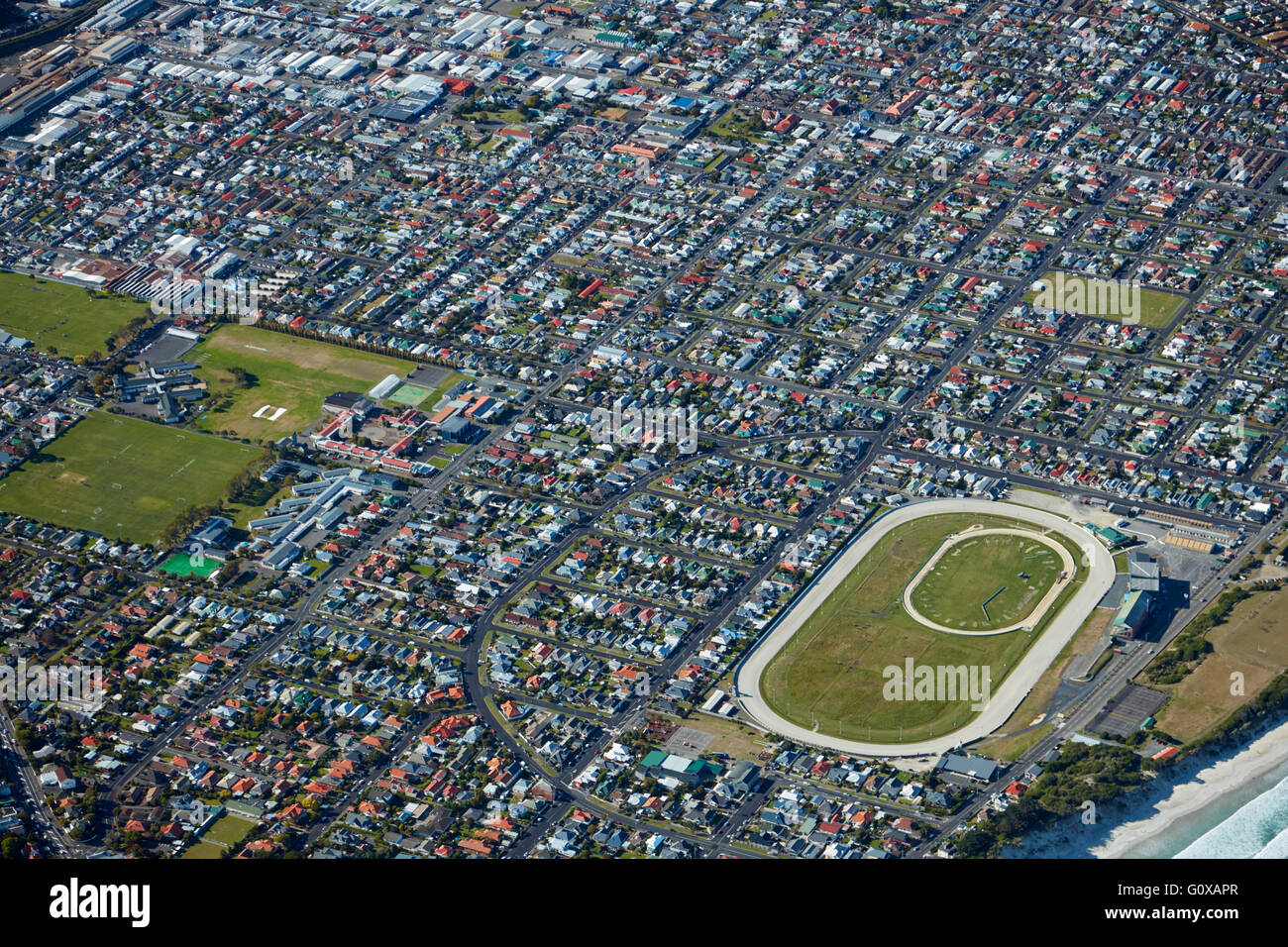 Rois et Reines des lycées et parc Forbury Raceway, Saint Kilda, South Dunedin, Otago, île du Sud, Nouvelle-Zélande - vue aérienne Banque D'Images