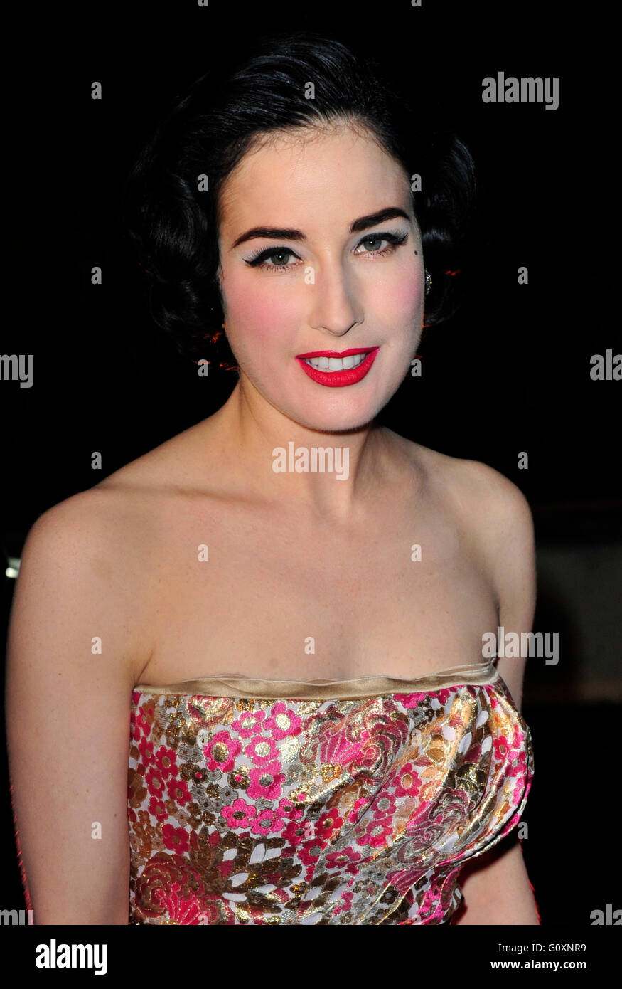 CANNES - le 18 mai 2009 : Dita Von Teese assiste à un photocall le 18 mai 2009 à Cannes Banque D'Images