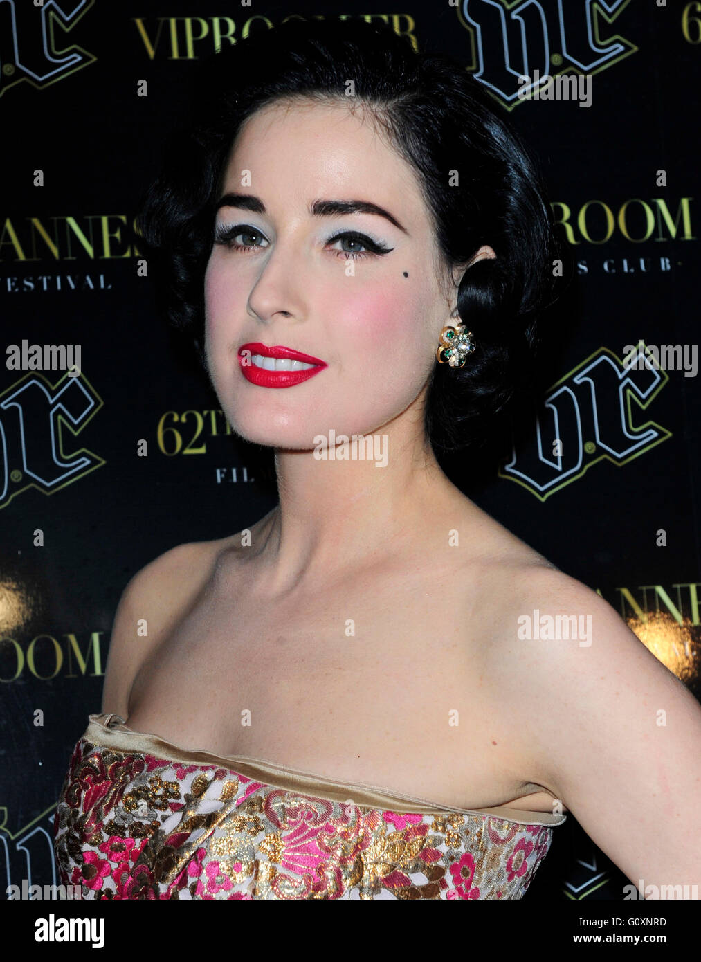 CANNES - le 18 mai 2009 : Dita Von Teese assiste à un photocall le 18 mai 2009 à Cannes Banque D'Images
