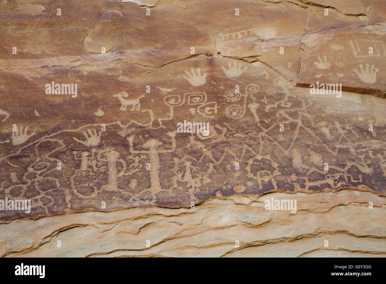 Bord de pétroglyphes le long de Petroglyph point trail à Mesa Verde National Park, Colorado Banque D'Images