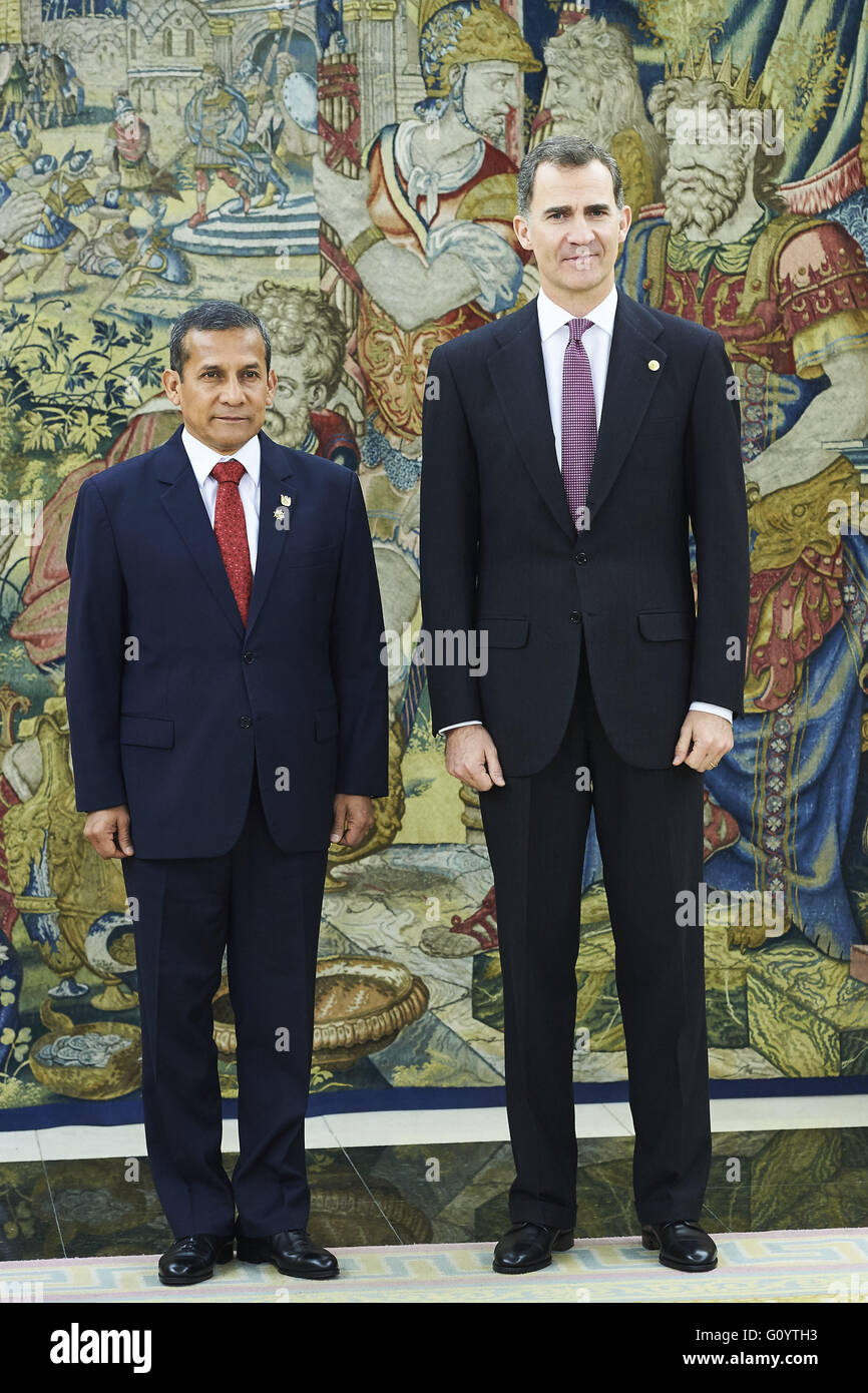 Madrid, Madrid, Espagne. 6 mai, 2016. Le roi Felipe VI d'Espagne participe à une réunion avec le président de la République du Pérou Ollanta Humala Tasso à Zarzuela Palace le 6 mai 2016 à Madrid Crédit : Jack Abuin/ZUMA/Alamy Fil Live News Banque D'Images