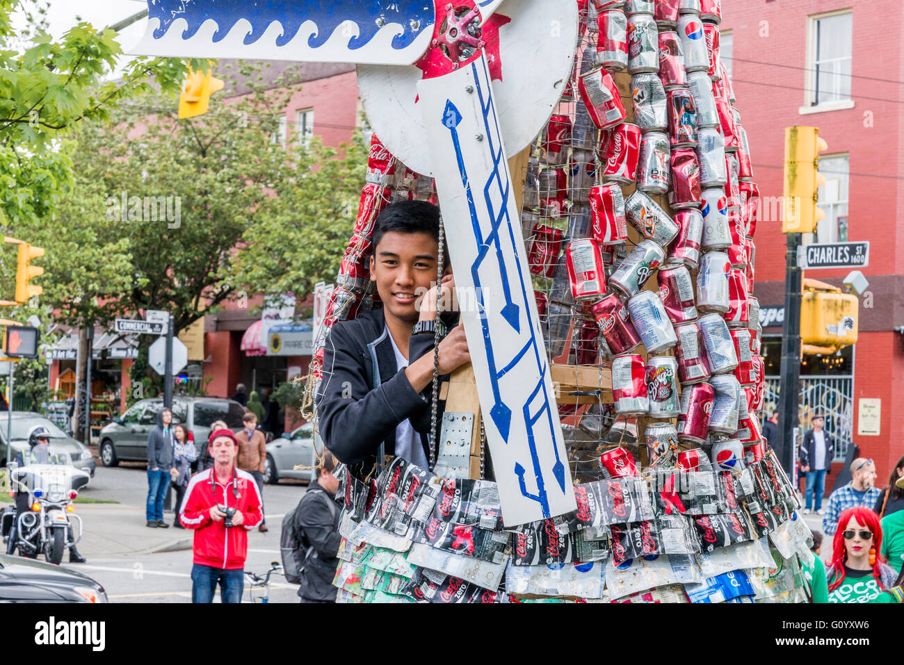 Earth Day Parade de Vancouver, créé par des jeunes pour la justice climatique maintenant, Vancouver, British Columbia, Canada, Banque D'Images