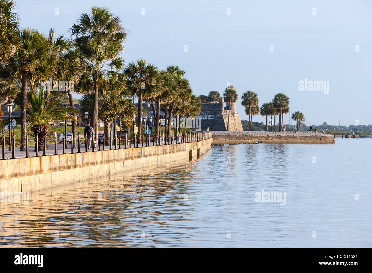 Le front de mer et Matanzas River menant au Castillo de San Marcos National Monument à Saint Augustine, en Floride. Banque D'Images