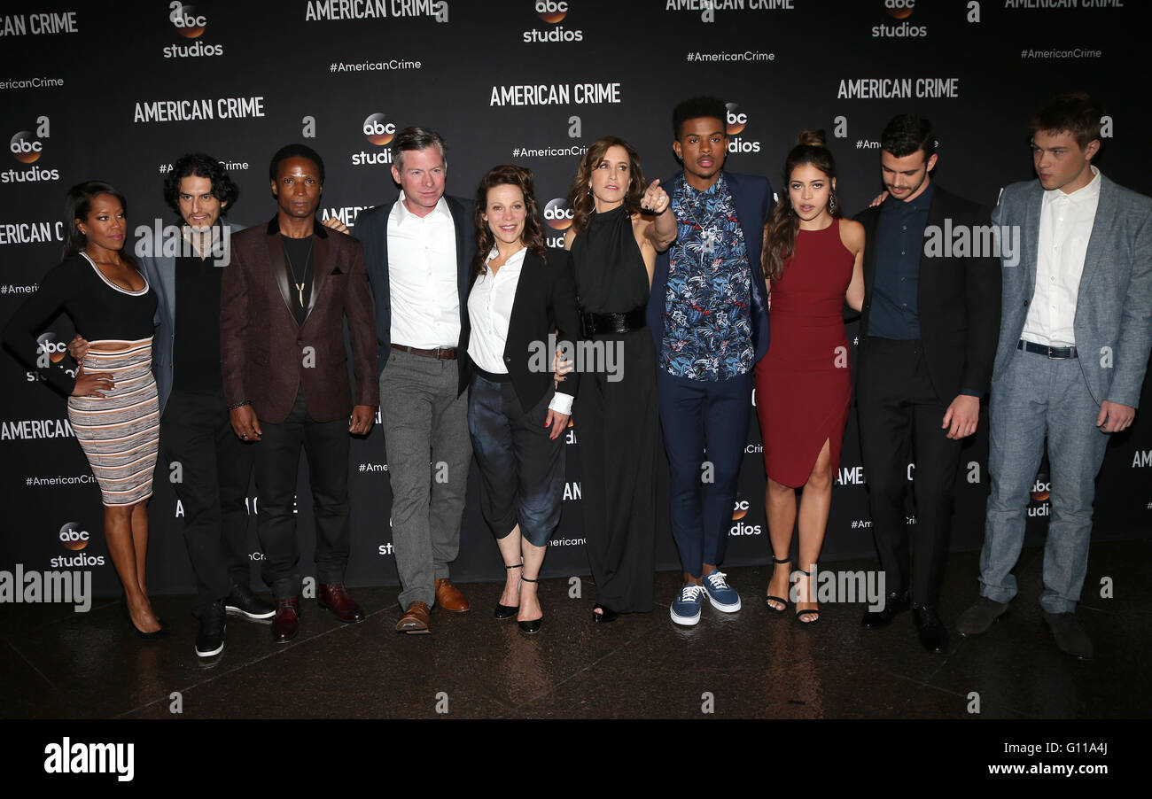 West Hollywood, CA, USA. 6 mai, 2016. 06 avril 2016 - West Hollywood, Regina King, Felicity Huffman, Lili Taylor, Angelique Rivera, Michael J. McDonald, Elvis Nolasco, Joey Pollari, Trevor Jackson, Richard Cabral, Connor Jessup. FYC Projection d'ABC's ''Crime'' tenue à Directors Guild of America. Crédit photo : F.Sadou/AdMedia Crédit : F.Sadou/AdMedia/ZUMA/Alamy Fil Live News Banque D'Images
