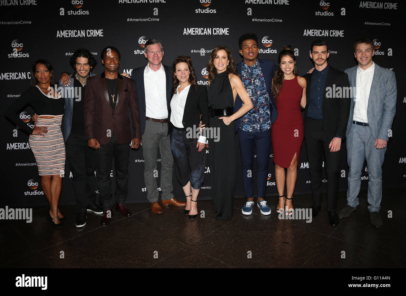 West Hollywood, CA, USA. 6 mai, 2016. 06 avril 2016 - West Hollywood, Regina King, Felicity Huffman, Lili Taylor, Angelique Rivera, Michael J. McDonald, Elvis Nolasco, Joey Pollari, Trevor Jackson, Richard Cabral, Connor Jessup. FYC Projection d'ABC's ''Crime'' tenue à Directors Guild of America. Crédit photo : F.Sadou/AdMedia Crédit : F.Sadou/AdMedia/ZUMA/Alamy Fil Live News Banque D'Images