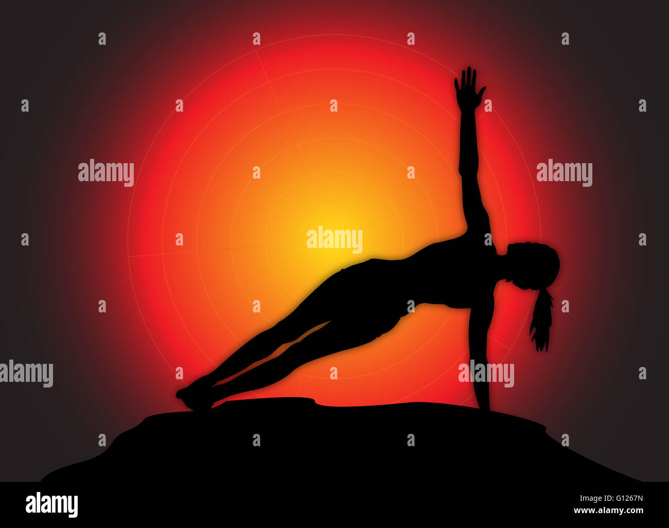 Une silhouette de femme yoga côté scène planche sur un fond de couleur sombre Banque D'Images